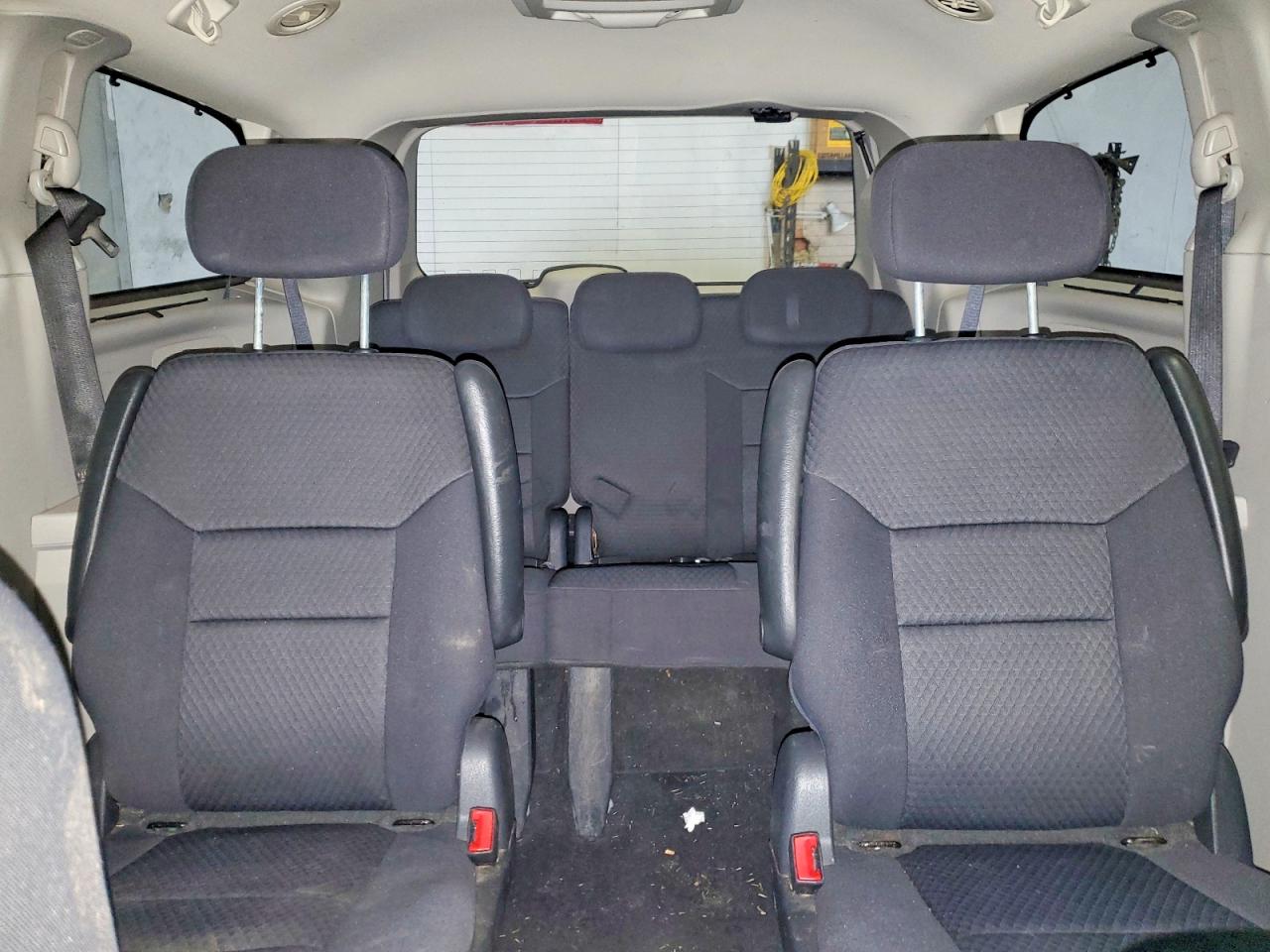 2010 DODGE GRAND CARAVAN CREW photo 10