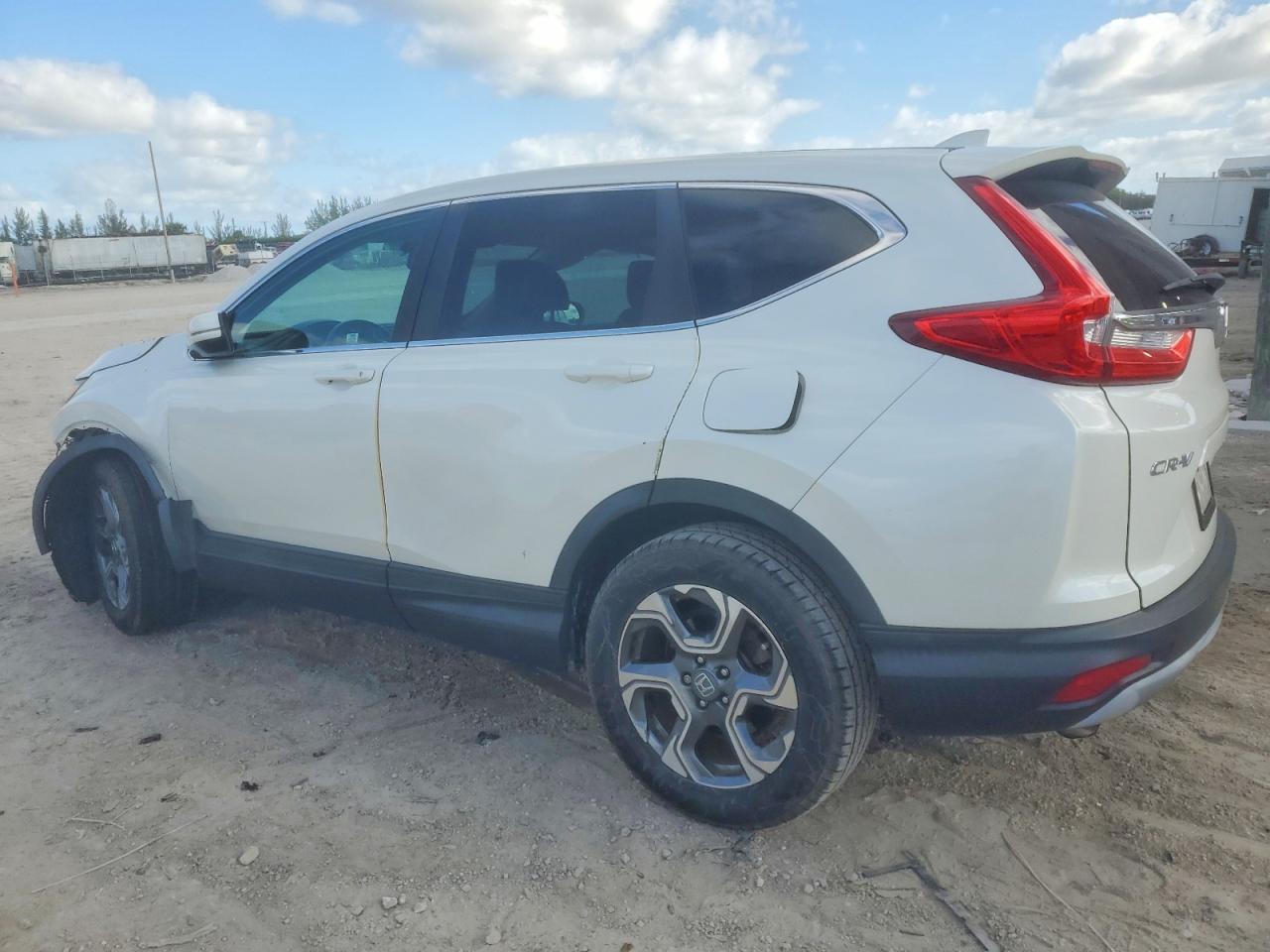 2018 HONDA CR-V EXL photo 2