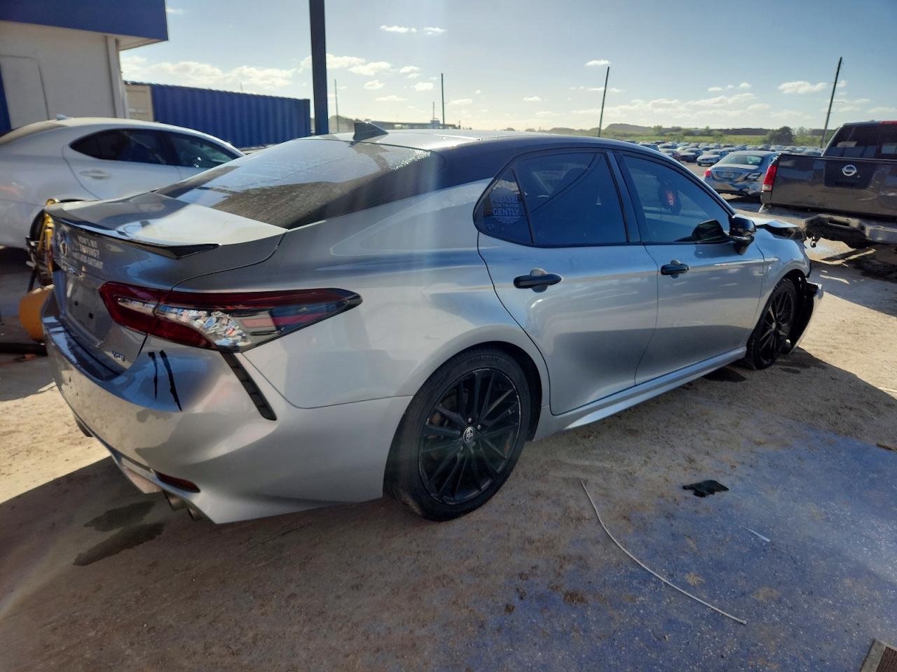 2023 TOYOTA CAMRY XSE photo 3