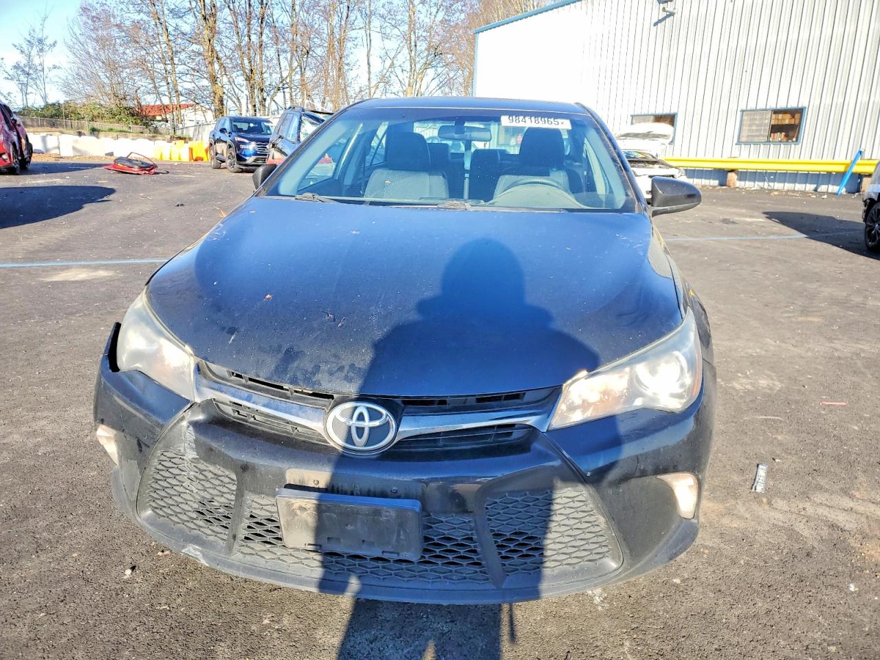 2015 TOYOTA CAMRY LE photo 5