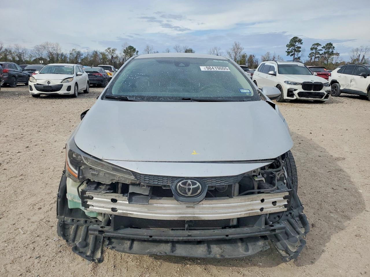 2021 TOYOTA COROLLA LE photo 5