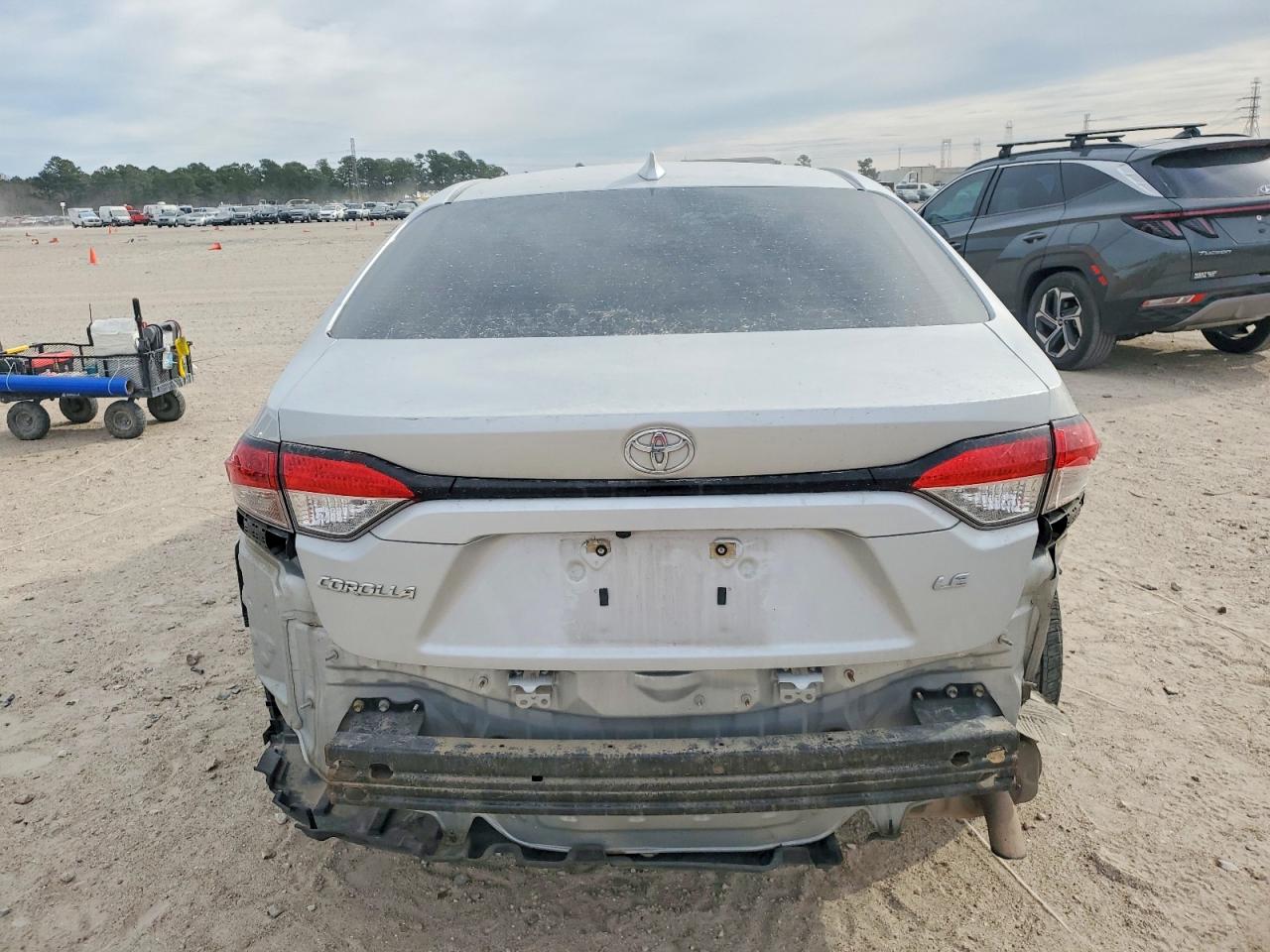 2021 TOYOTA COROLLA LE photo 6