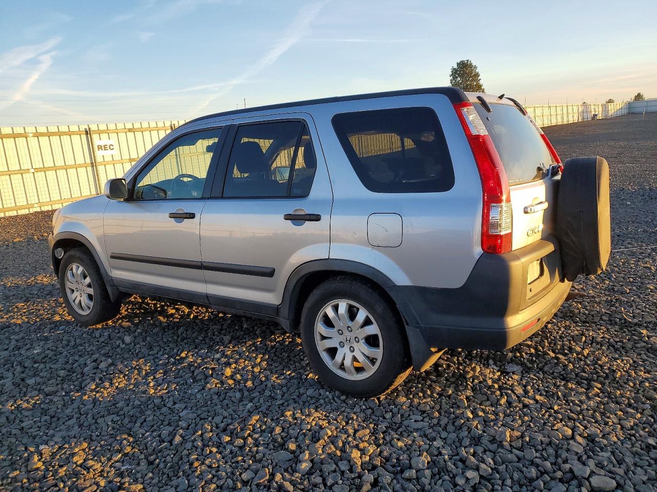 2005 HONDA CR-V EX photo 2