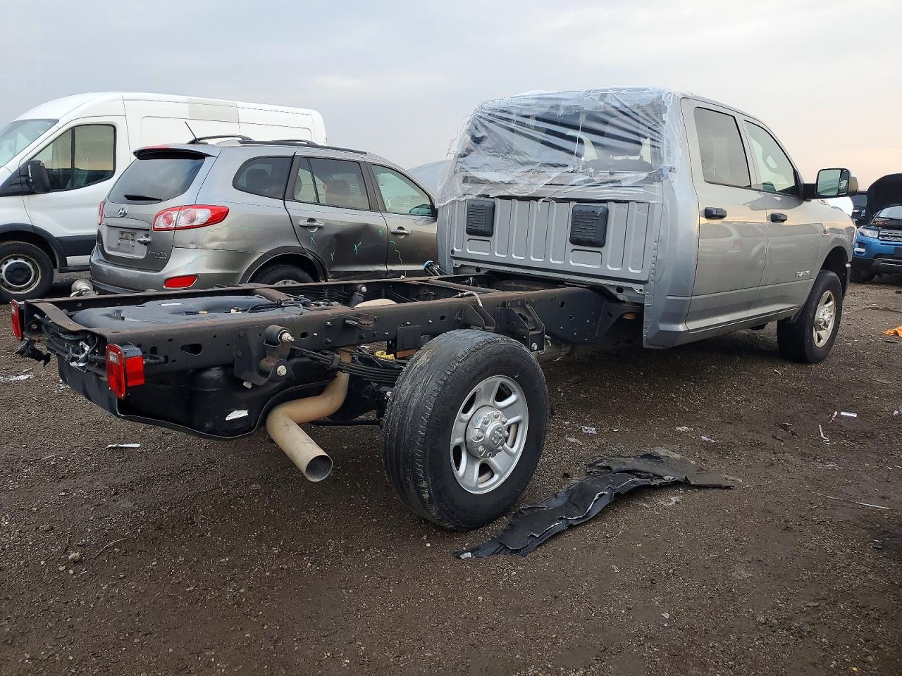 2022 RAM 3500 photo 3