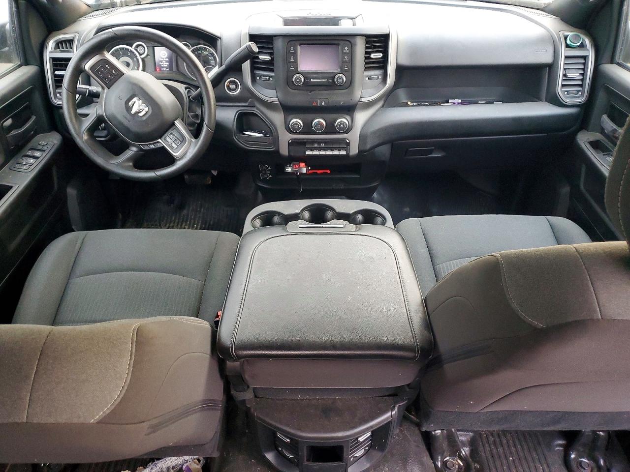 2022 RAM 3500 photo 8