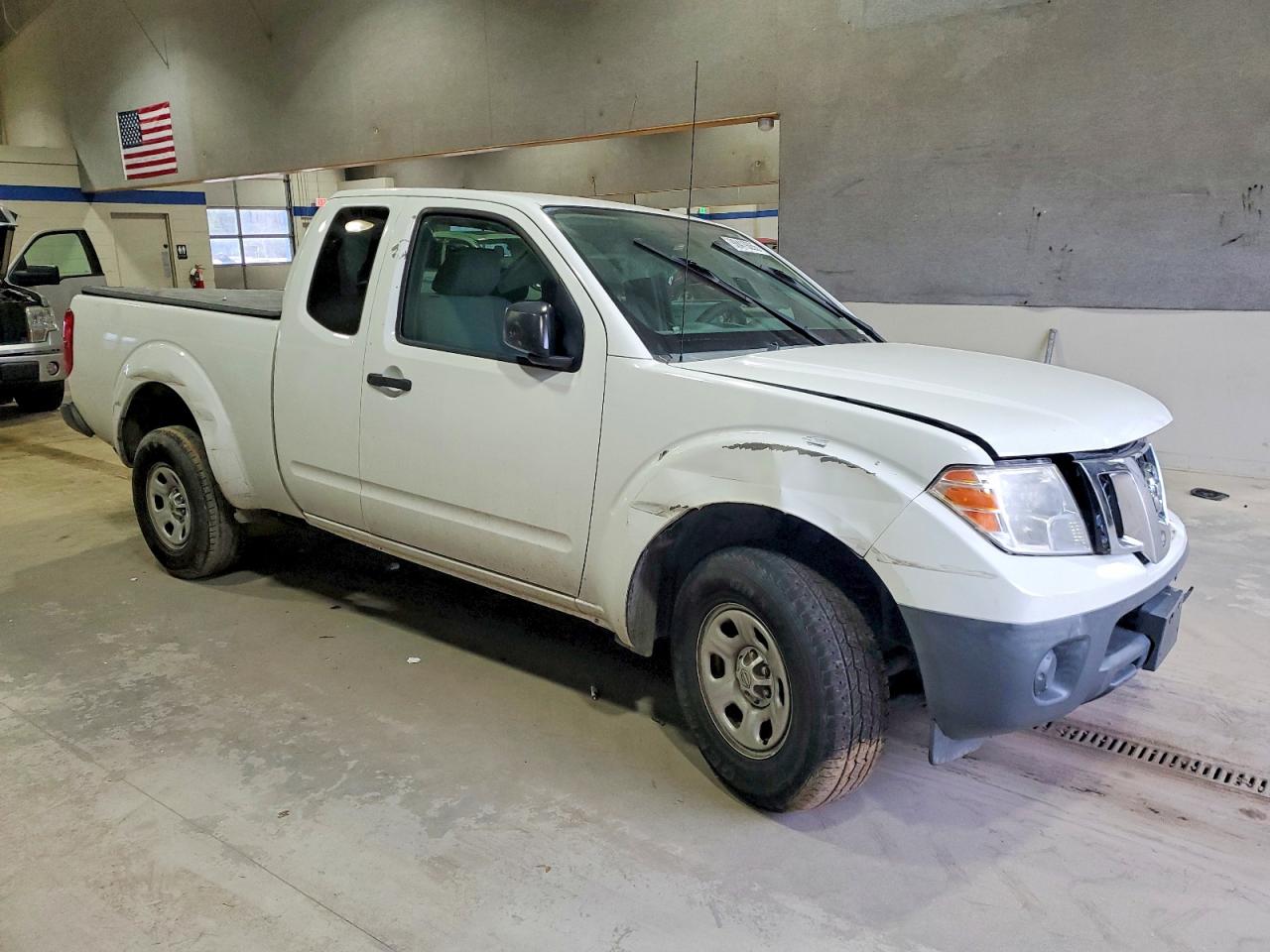 2017 NISSAN FRONTIER S photo 4
