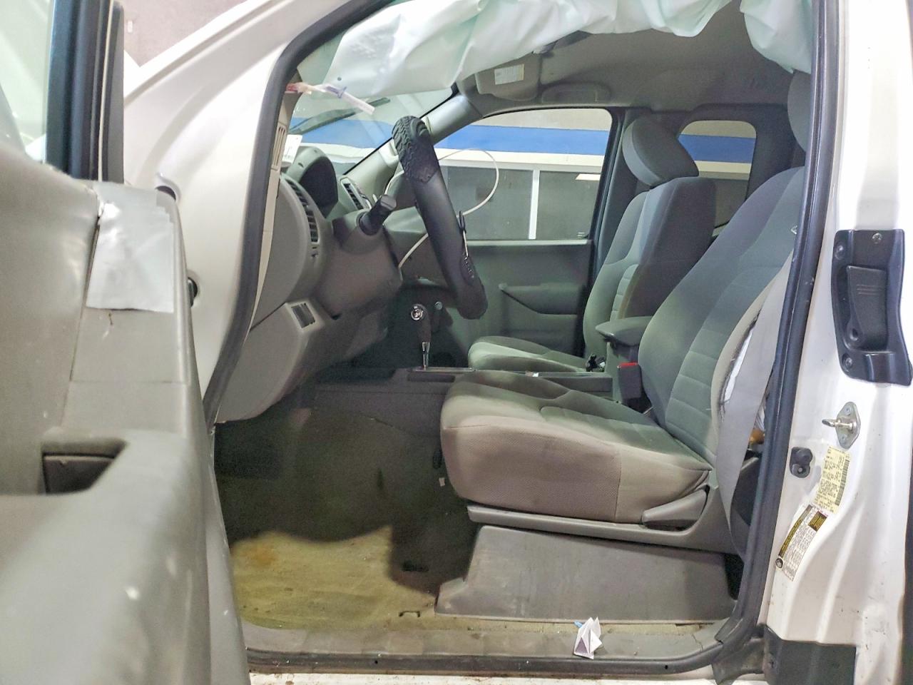 2017 NISSAN FRONTIER S photo 7