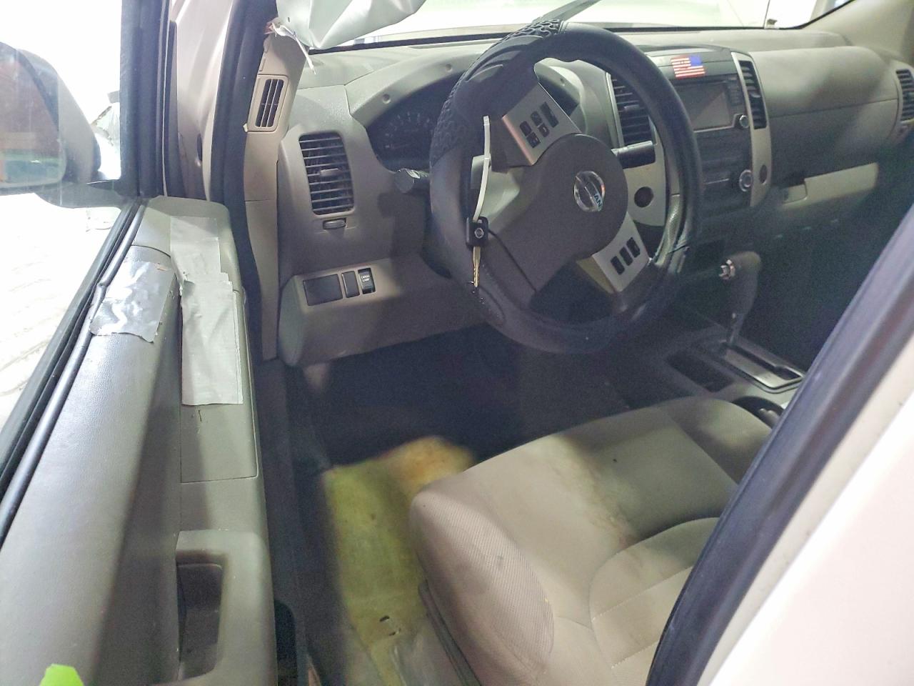 2017 NISSAN FRONTIER S photo 8