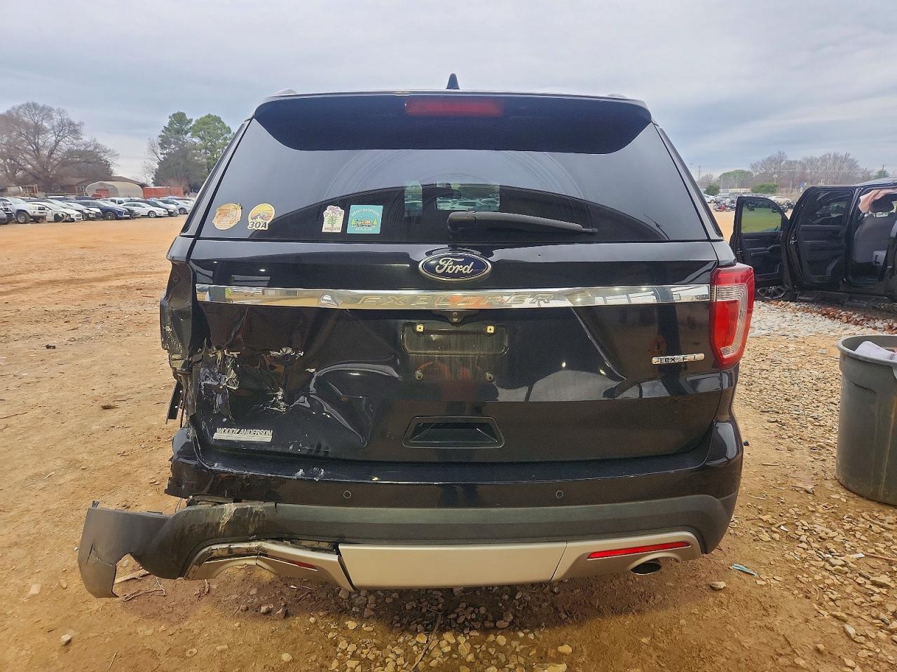 2016 FORD EXPLORER XLT photo 6