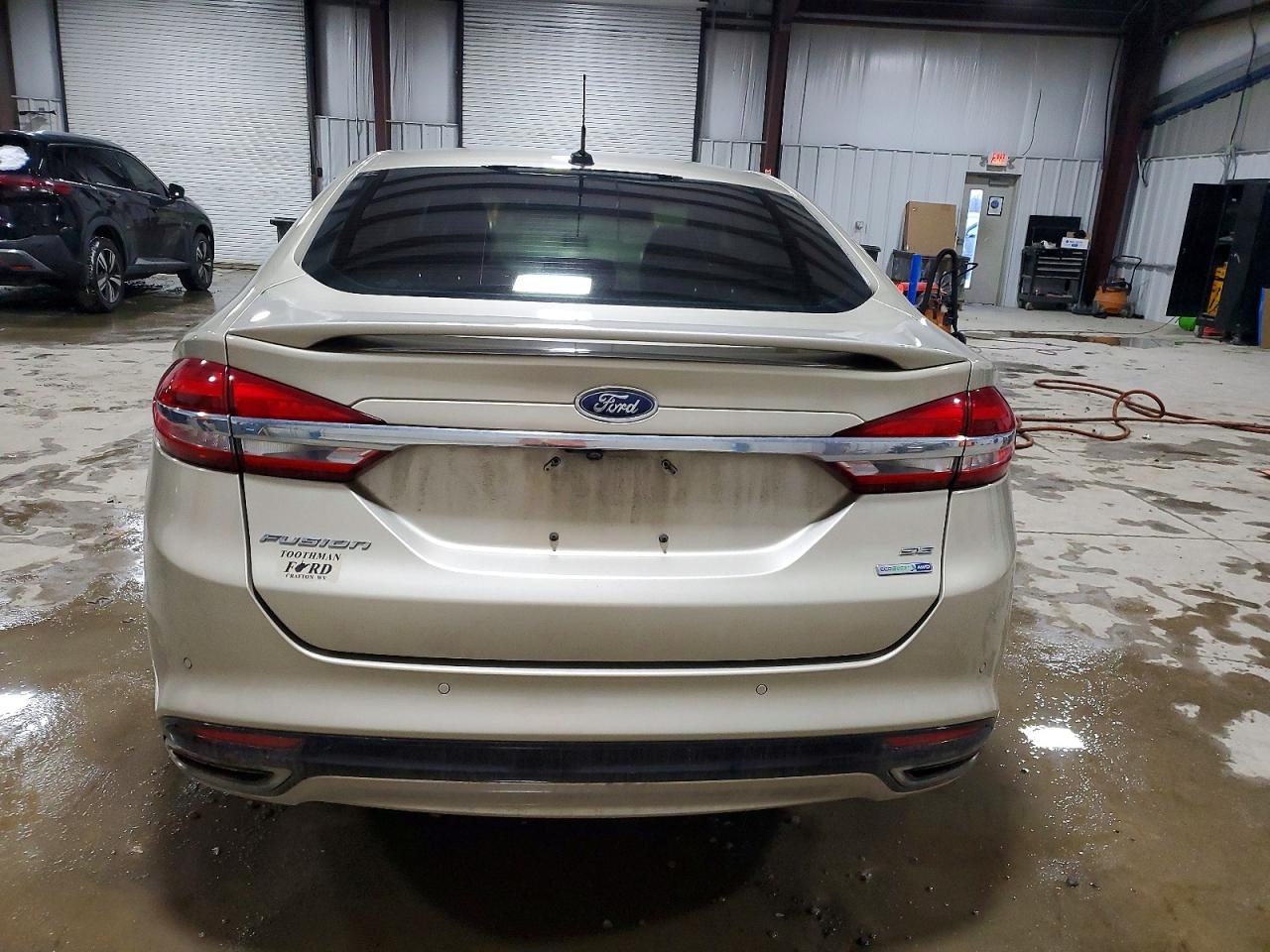 2018 FORD FUSION SE photo 6