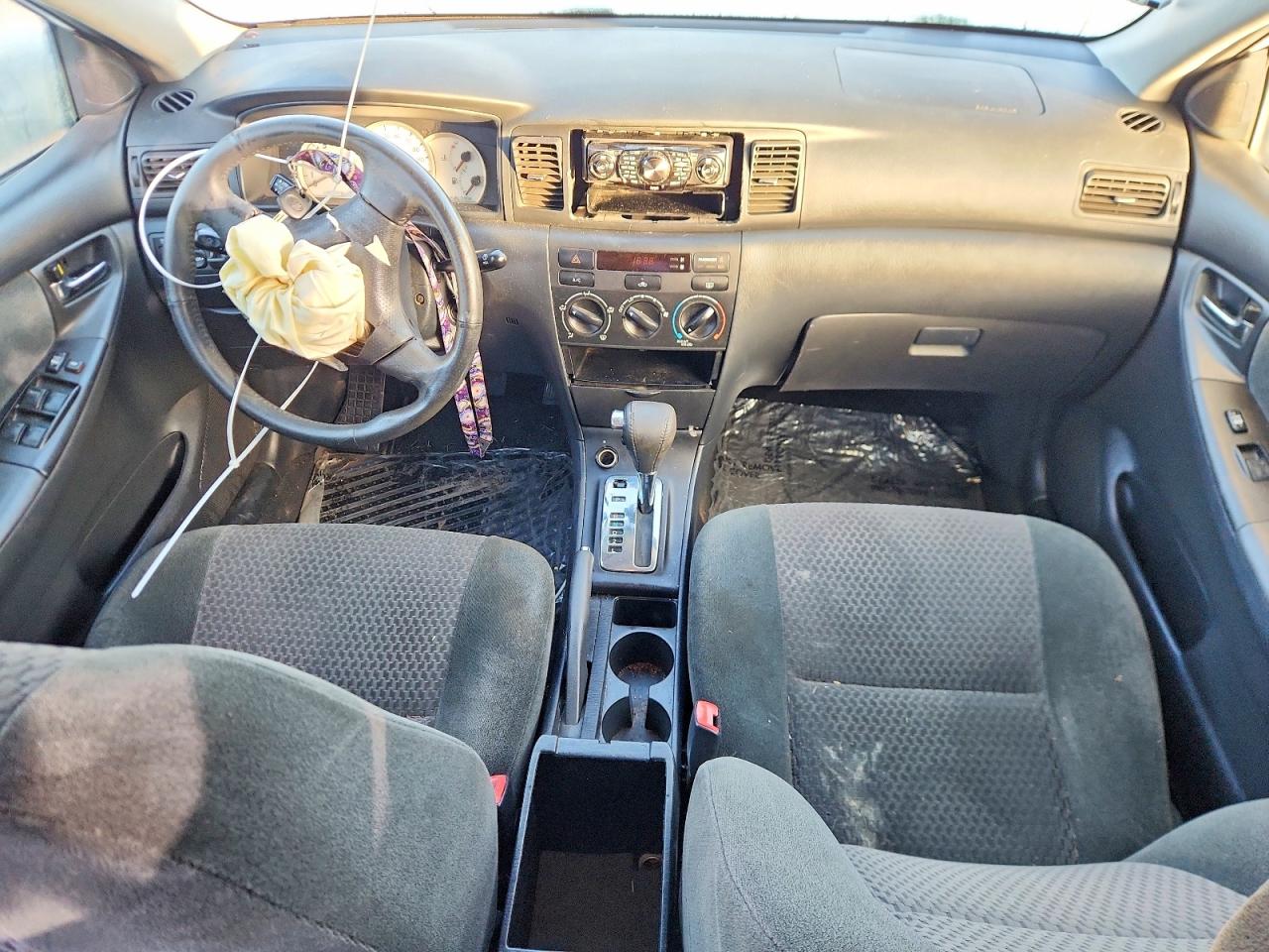 2005 TOYOTA COROLLA S photo 8