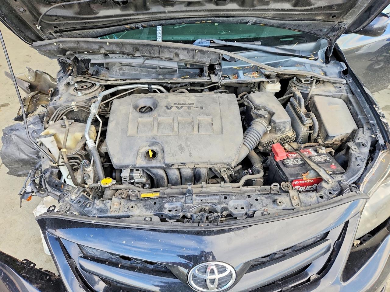 2012 TOYOTA COROLLA BASE photo 11