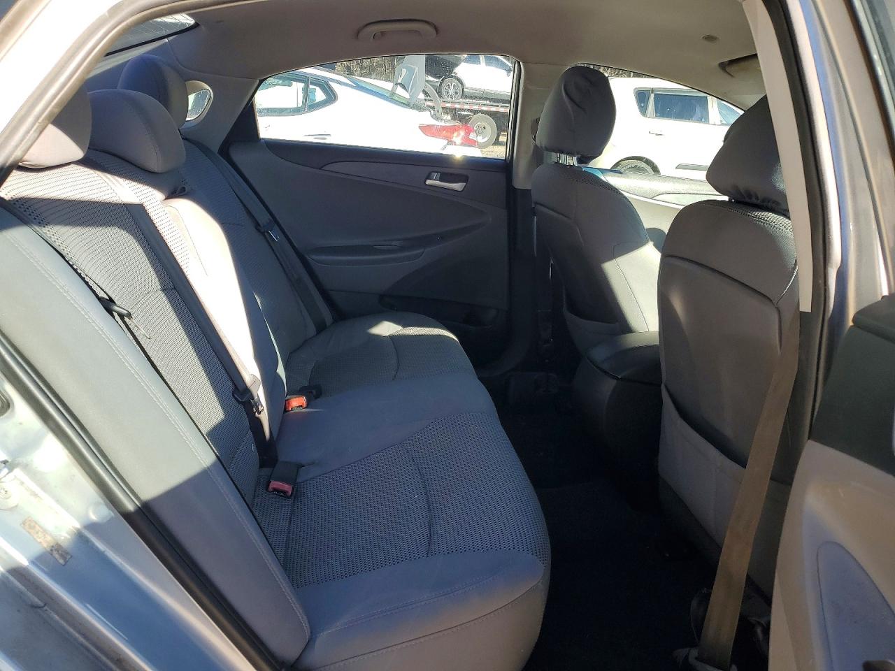 2011 HYUNDAI SONATA GLS photo 10
