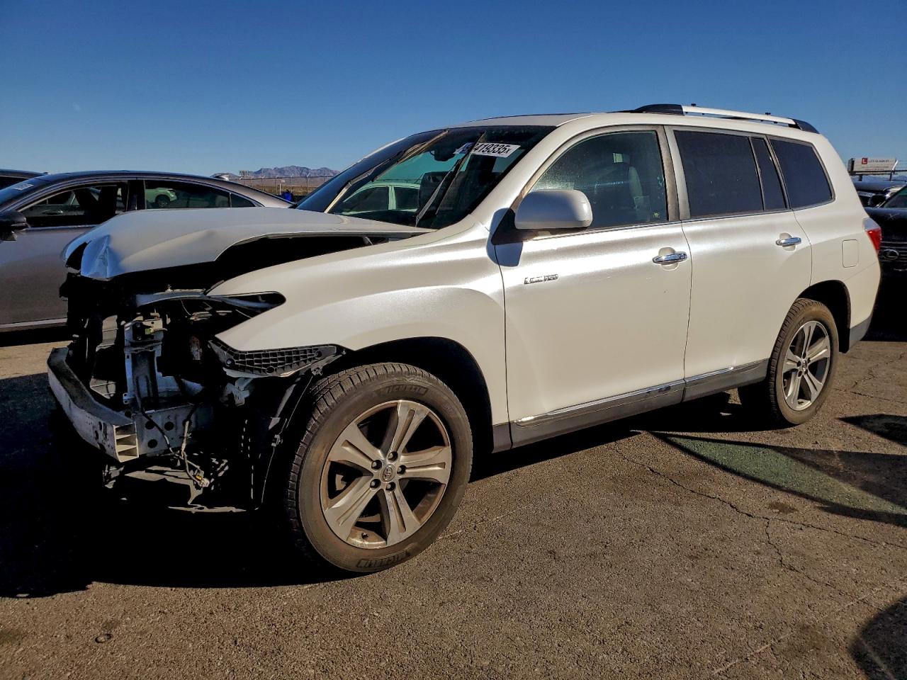 2011 TOYOTA HIGHLANDER