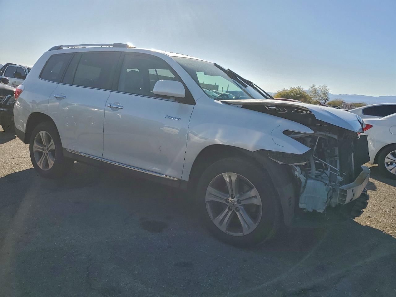 2011 TOYOTA HIGHLANDER LIMITED photo 4