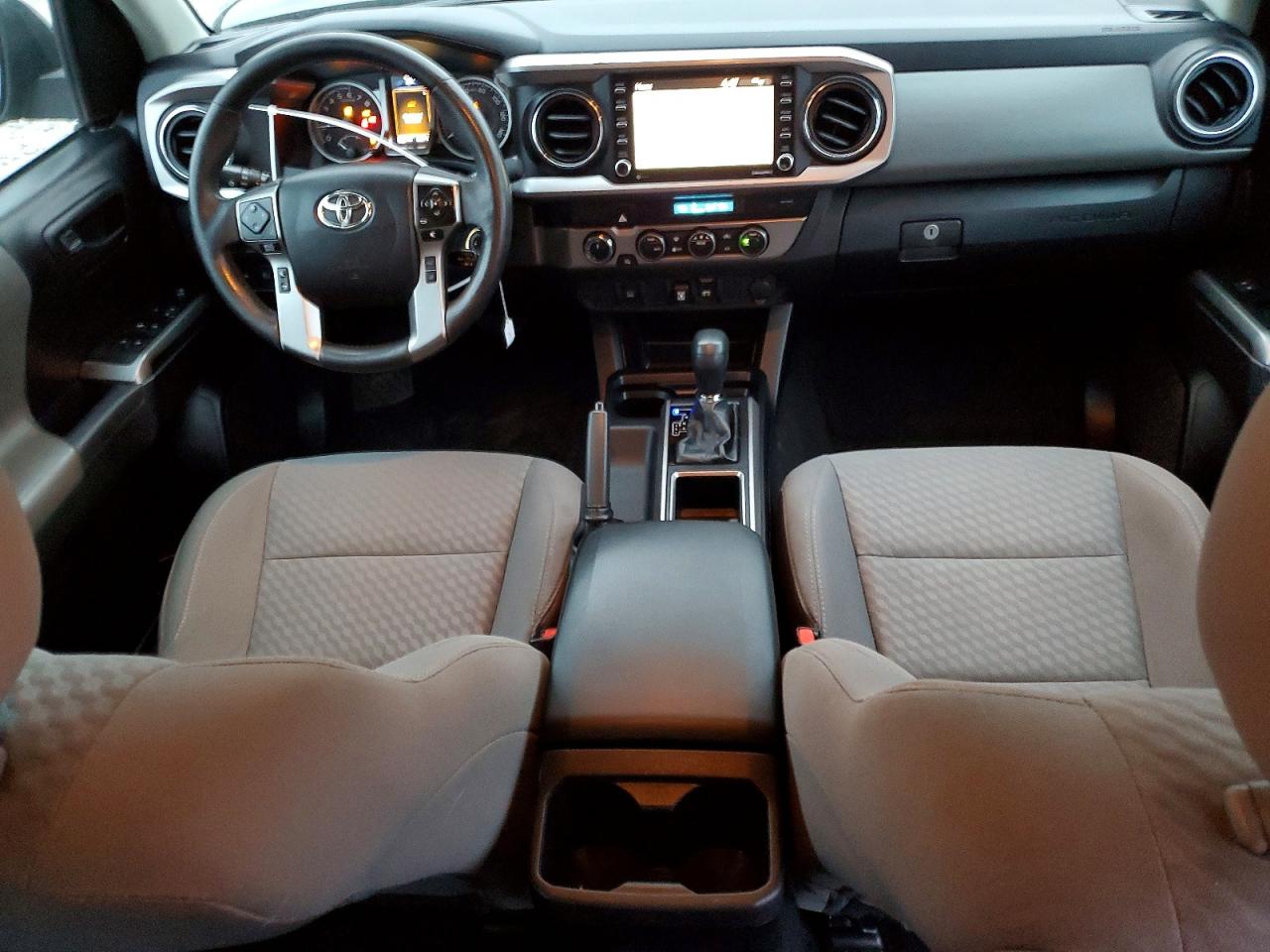 2022 TOYOTA TACOMA DOUBLE CAB photo 8