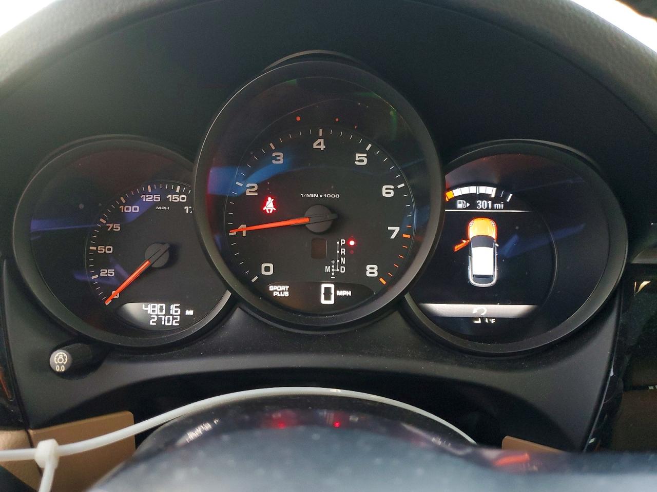 2018 PORSCHE MACAN photo 17