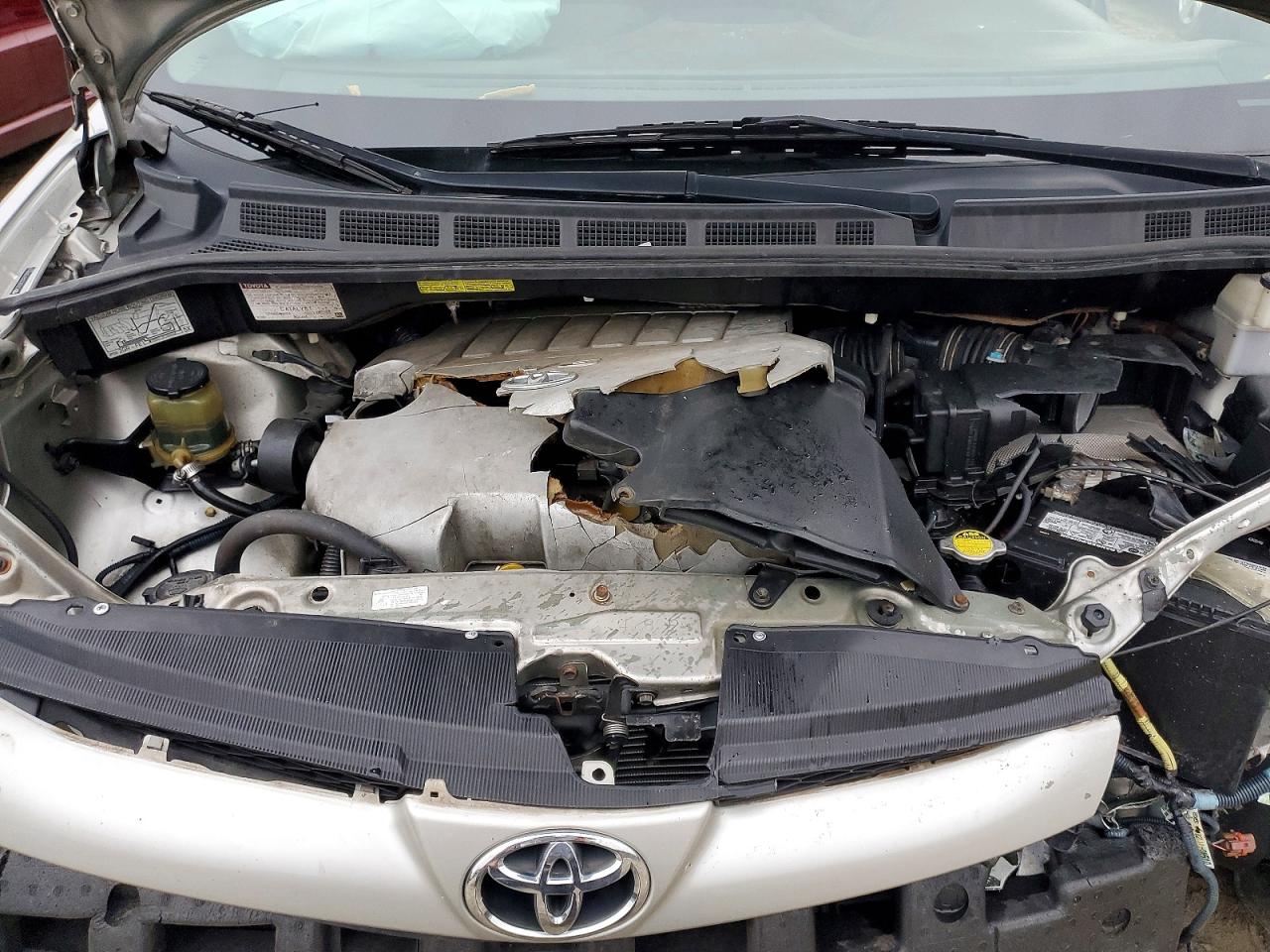 2007 TOYOTA SIENNA CE photo 12