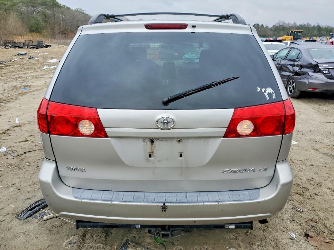 2007 TOYOTA SIENNA CE photo 6