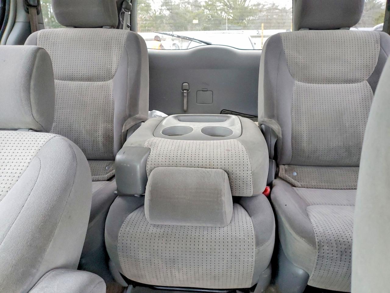 2007 TOYOTA SIENNA CE photo 10