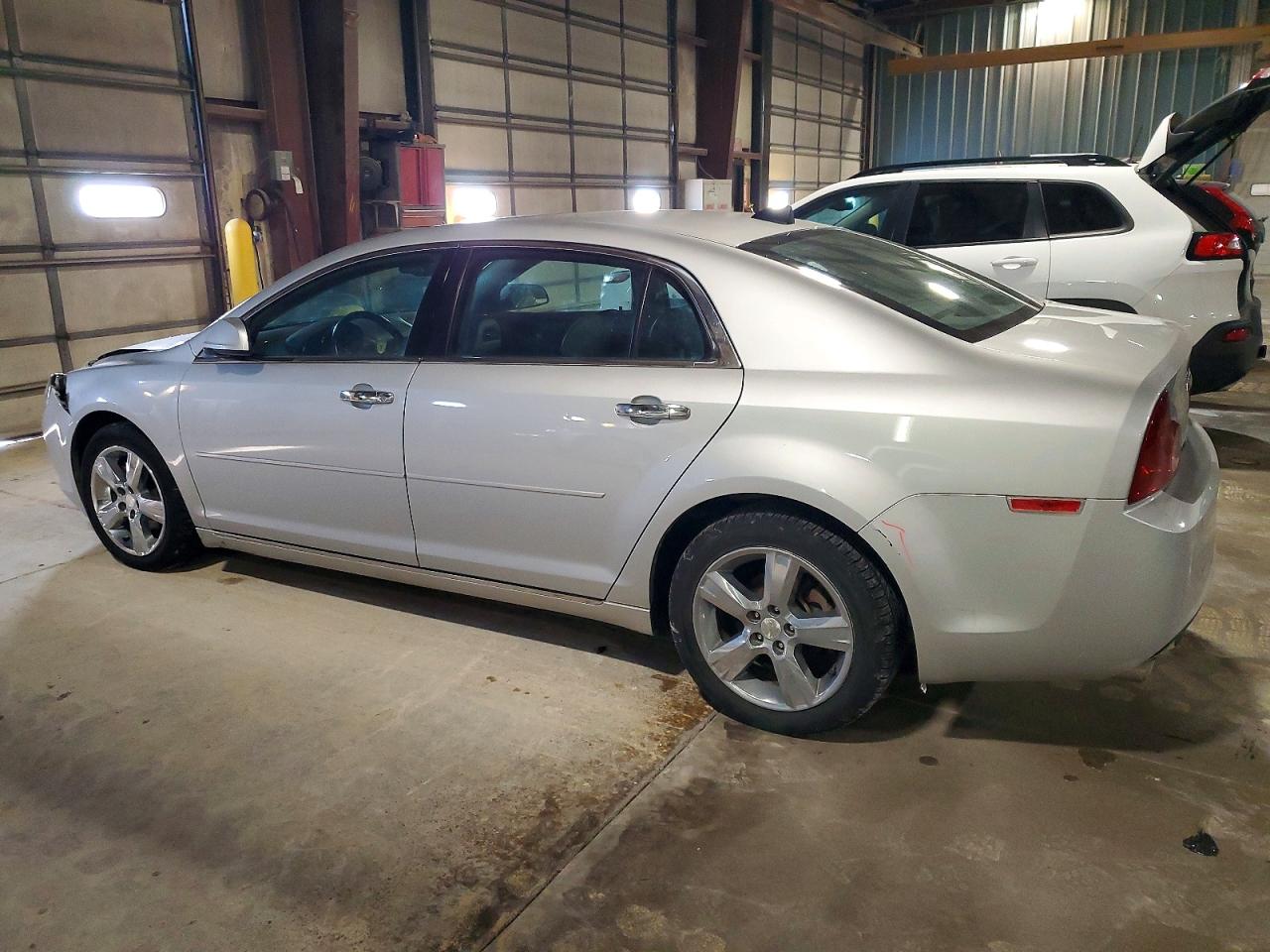 2012 CHEVROLET MALIBU 2LT photo 2