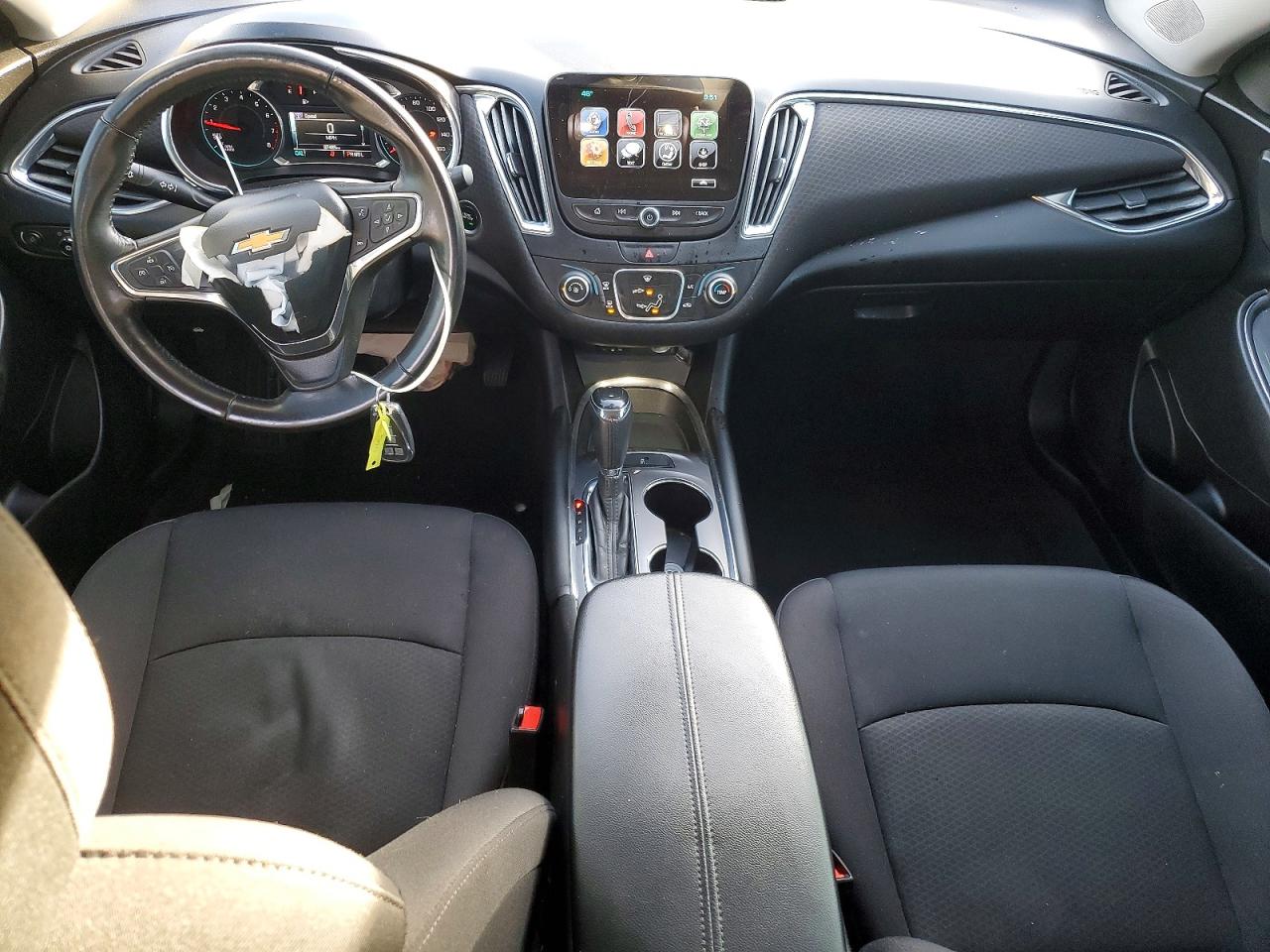 2017 CHEVROLET MALIBU LT photo 8