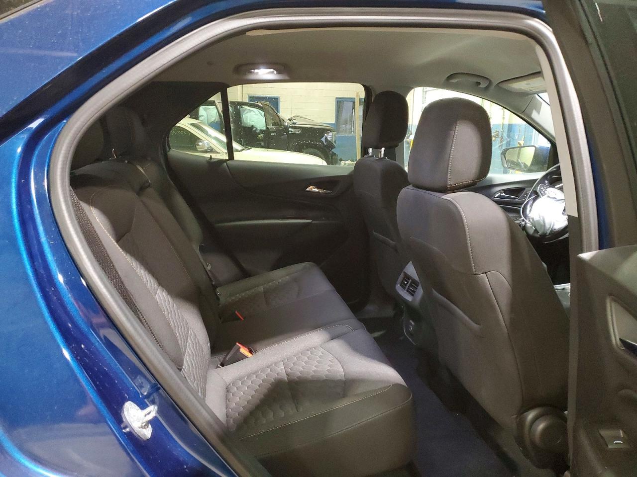 2020 CHEVROLET EQUINOX LT photo 11
