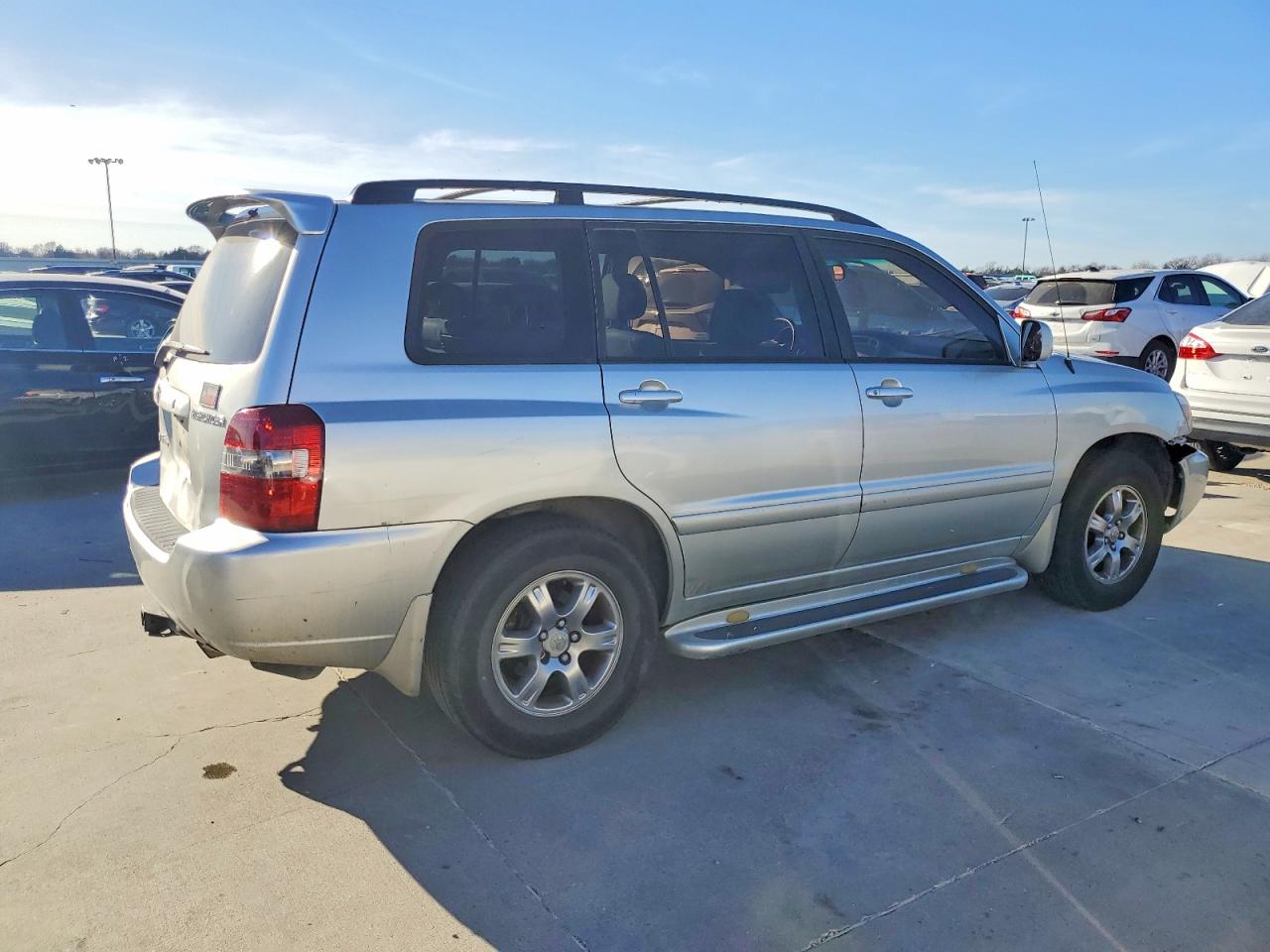 2005 TOYOTA HIGHLANDER LIMITED photo 3