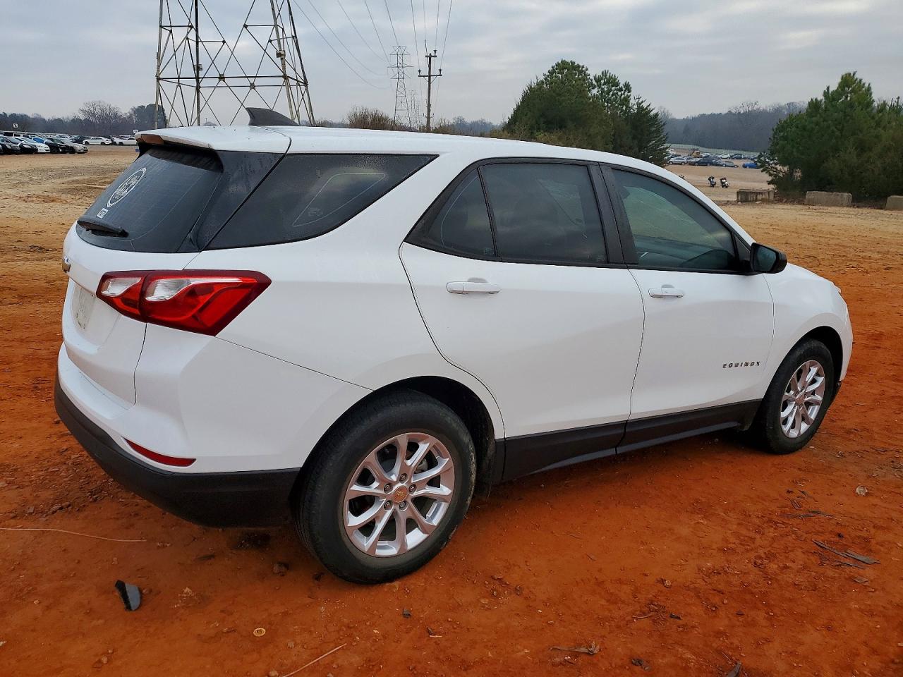 2020 CHEVROLET EQUINOX LS photo 3
