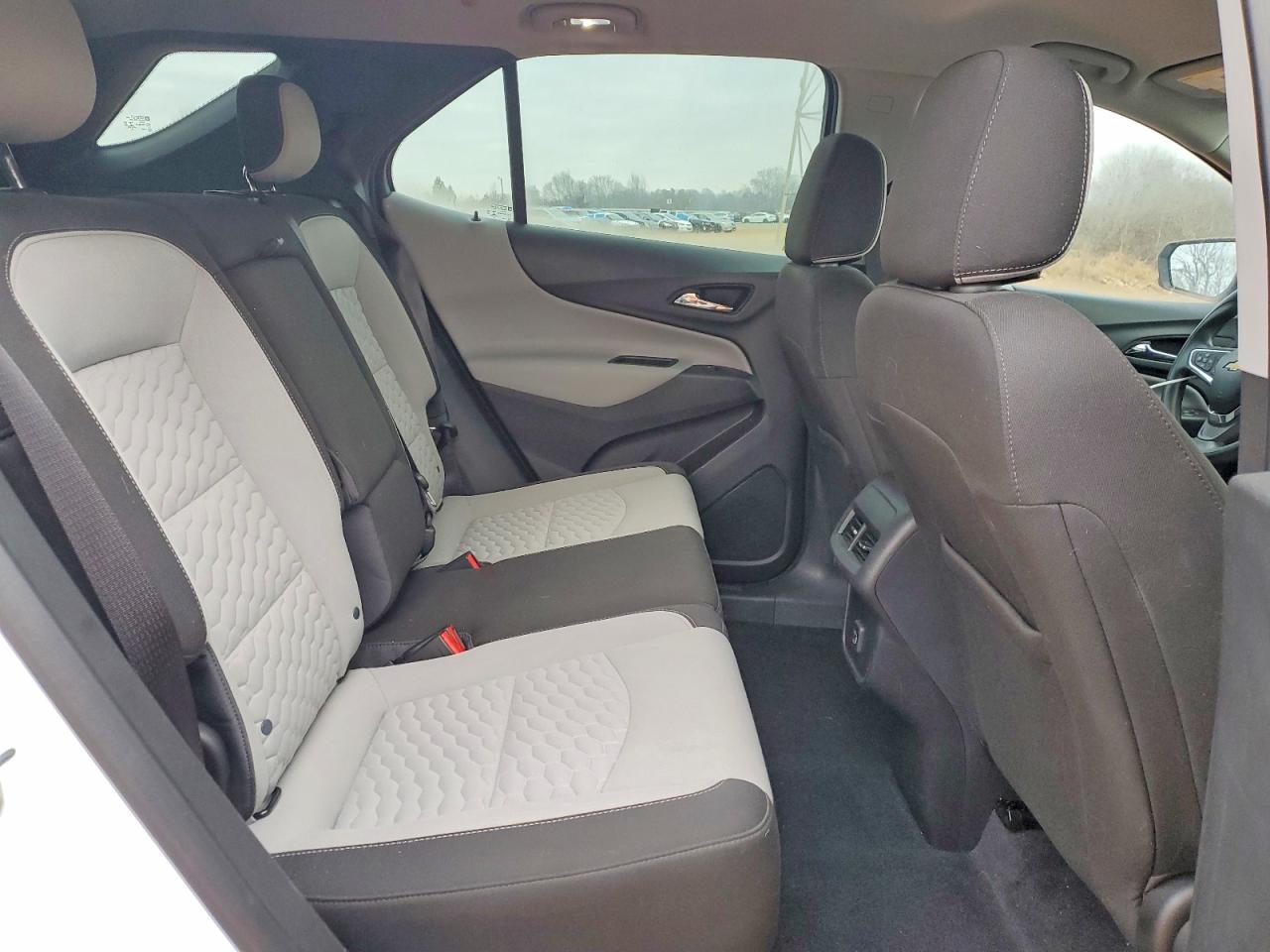 2020 CHEVROLET EQUINOX LS photo 11
