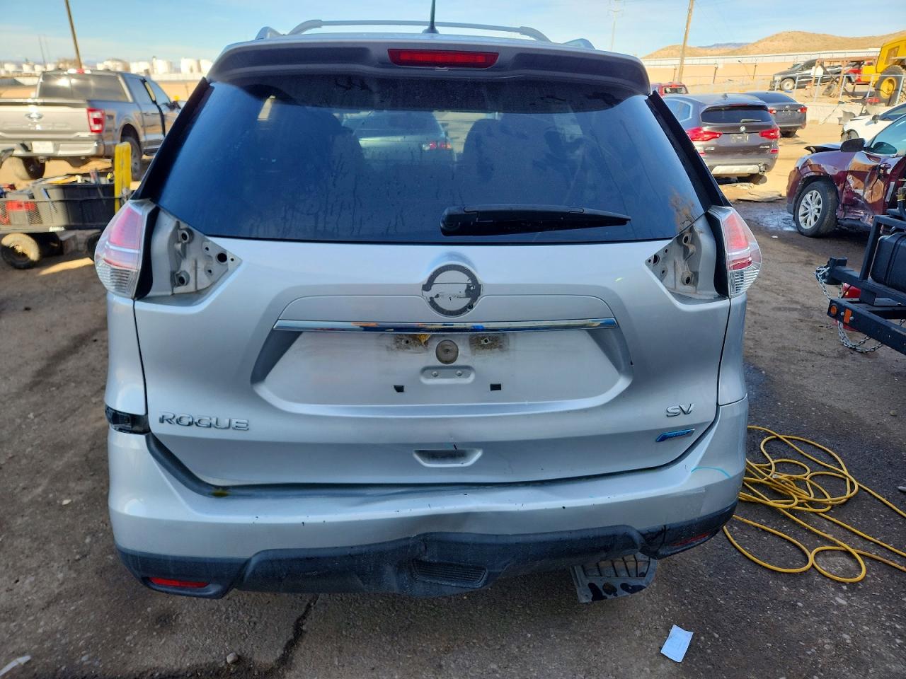 2014 NISSAN ROGUE S photo 5
