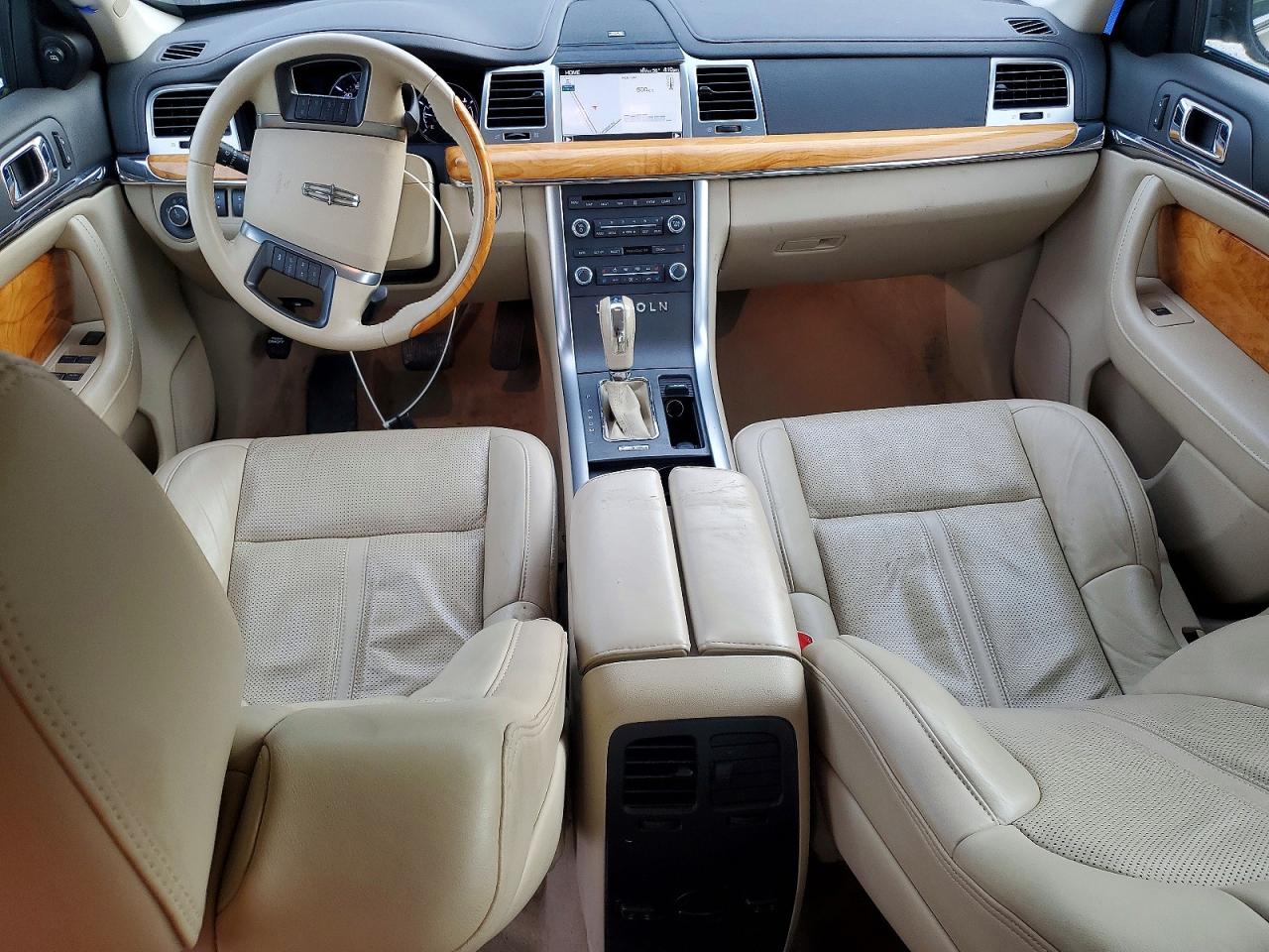 2011 LINCOLN MKS photo 8