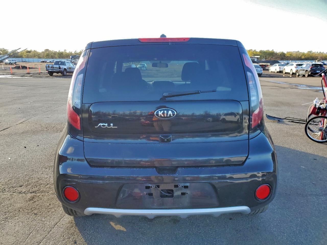 2018 KIA SOUL + photo 6