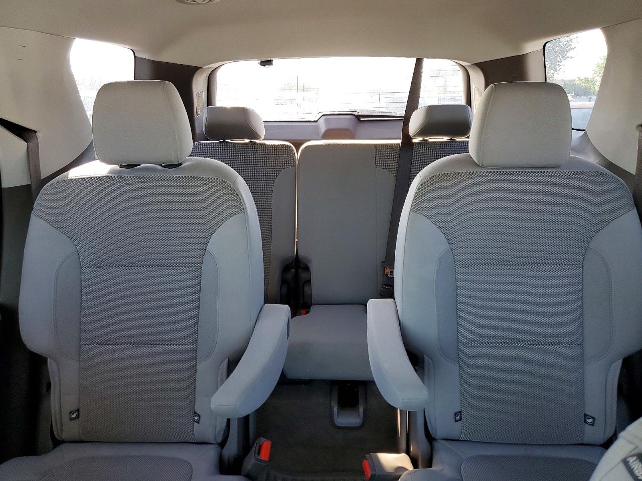 2019 CHEVROLET TRAVERSE LT photo 10