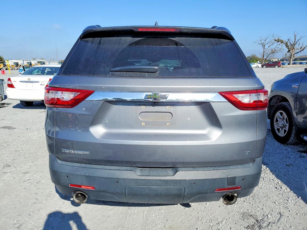 2019 CHEVROLET TRAVERSE LT photo 6