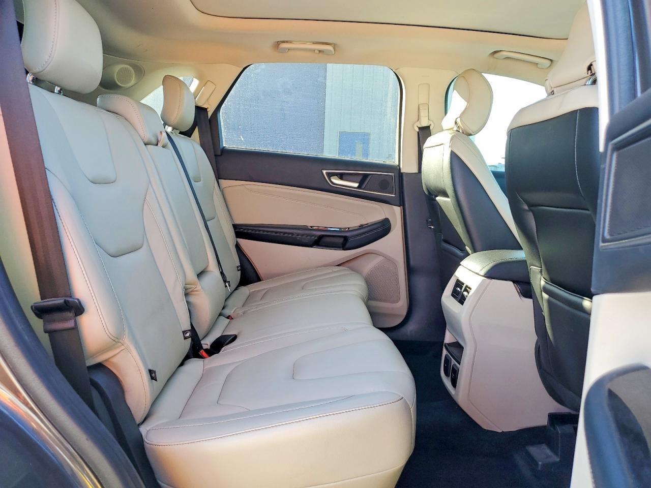 2017 FORD EDGE TITANIUM photo 11