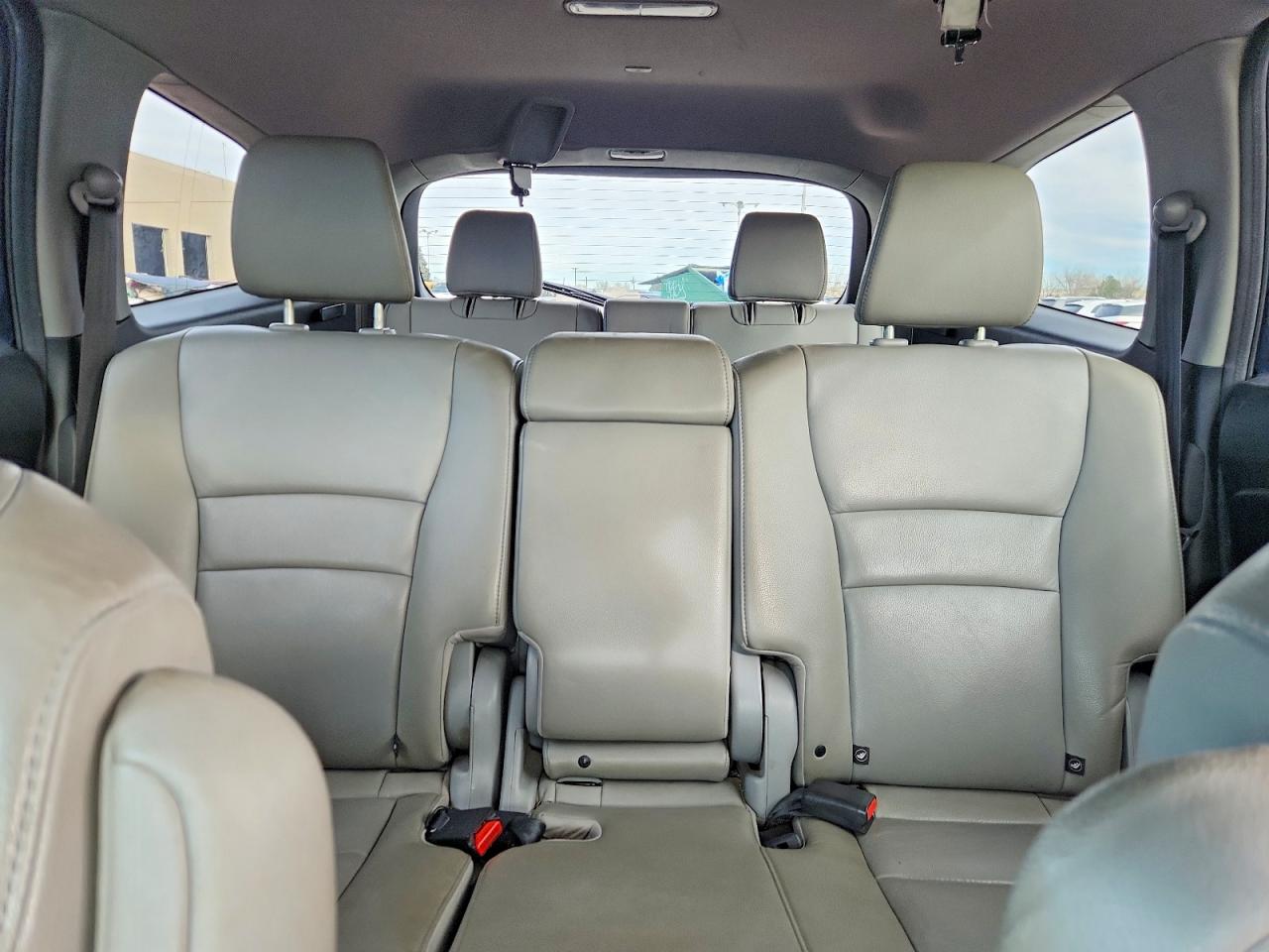 2016 HONDA PILOT EXL photo 10