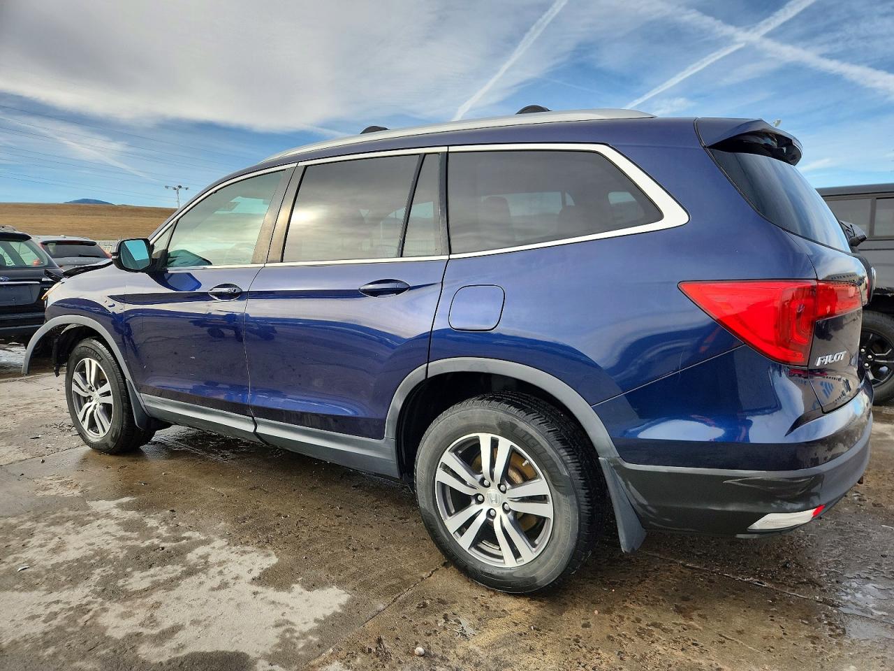 2016 HONDA PILOT EXL photo 2