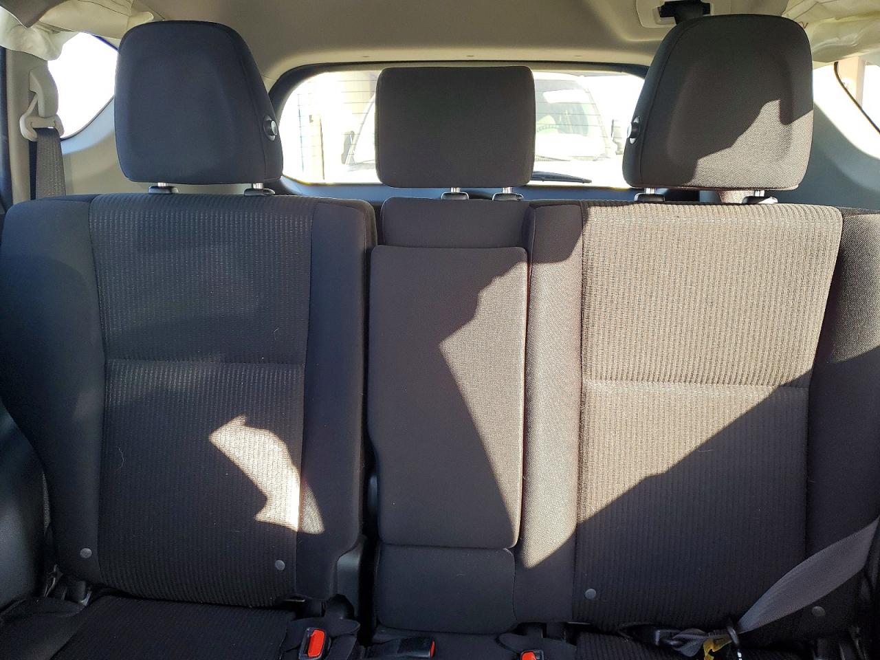 2018 TOYOTA RAV4 LE photo 10