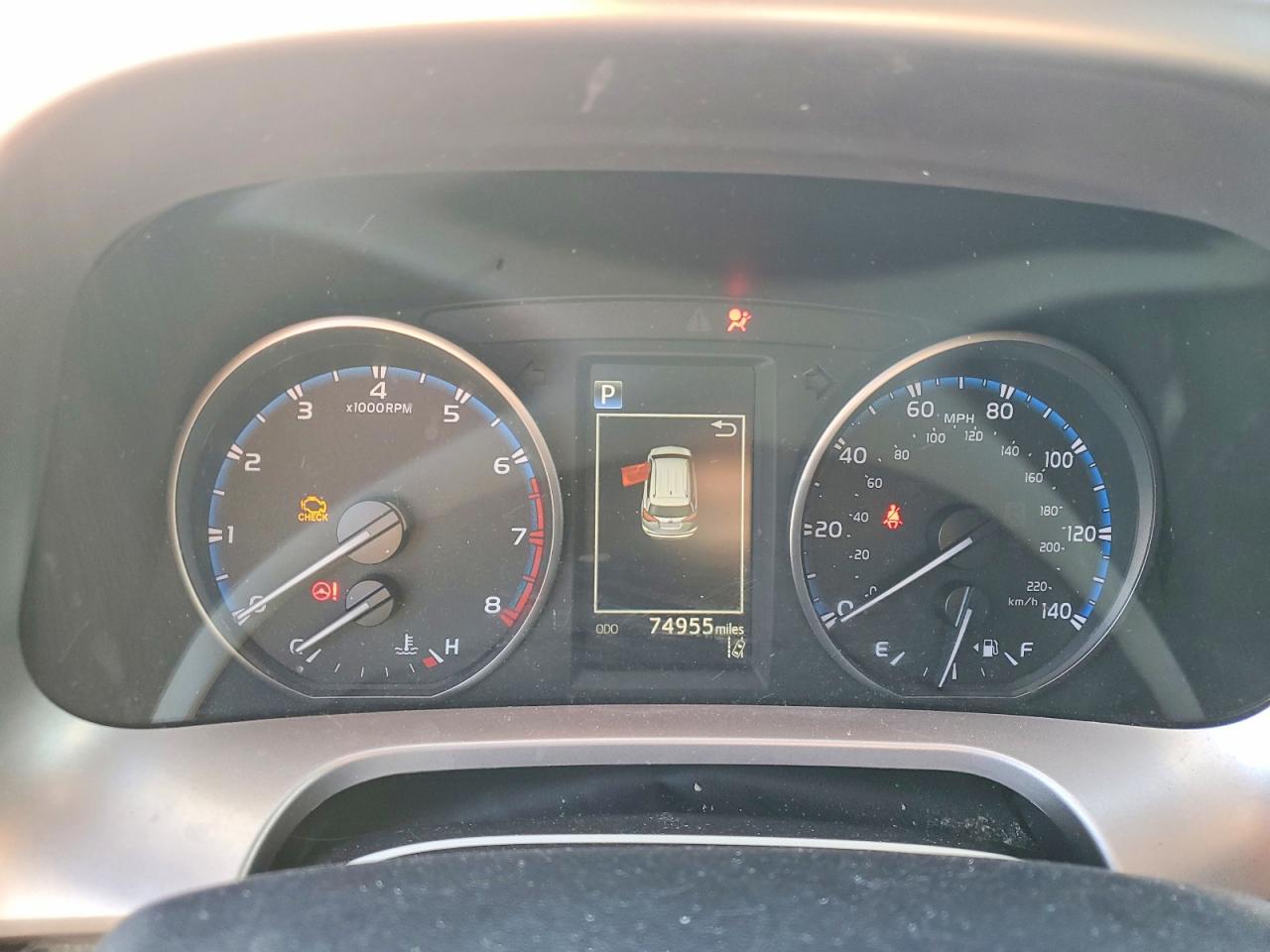 2018 TOYOTA RAV4 LE photo 9