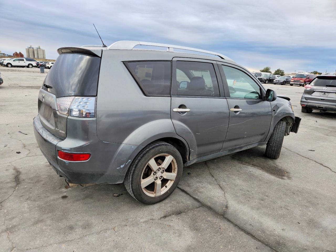 2007 MITSUBISHI OUTLANDER XLS photo 3