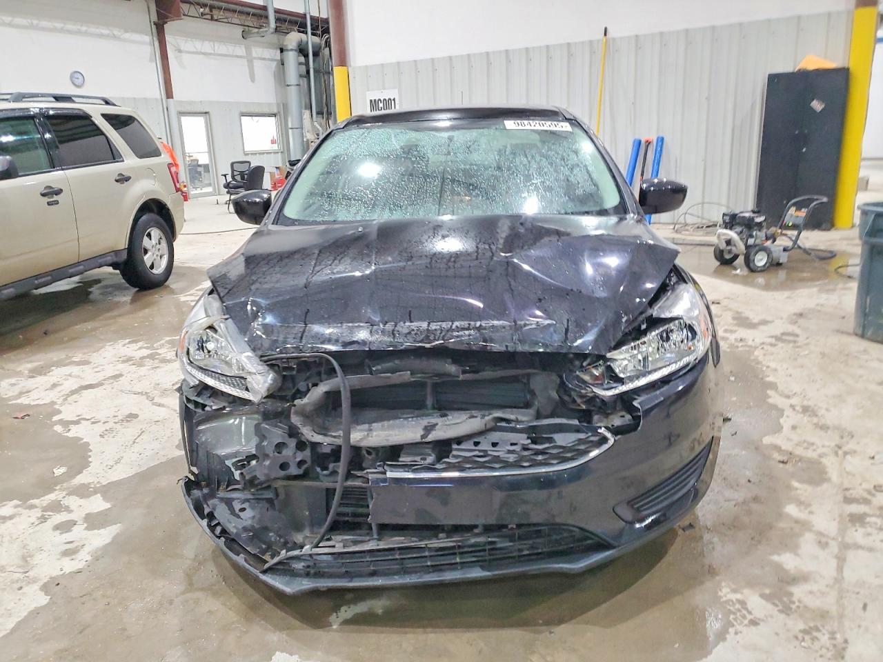 2018 FORD FOCUS SE photo 5