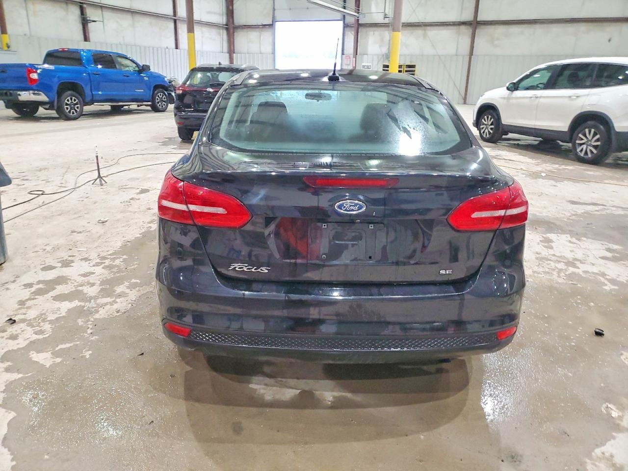 2018 FORD FOCUS SE photo 6