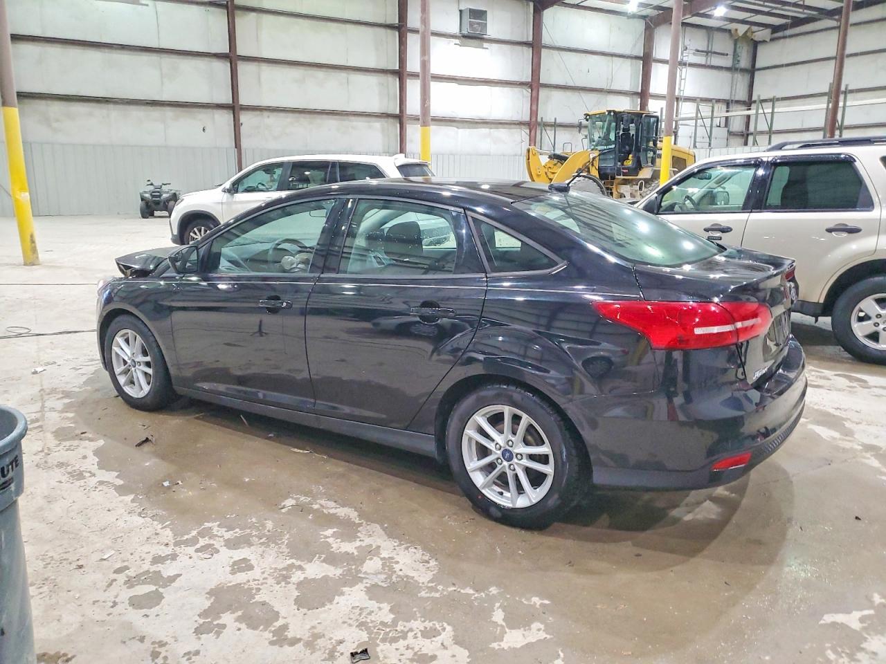 2018 FORD FOCUS SE photo 2