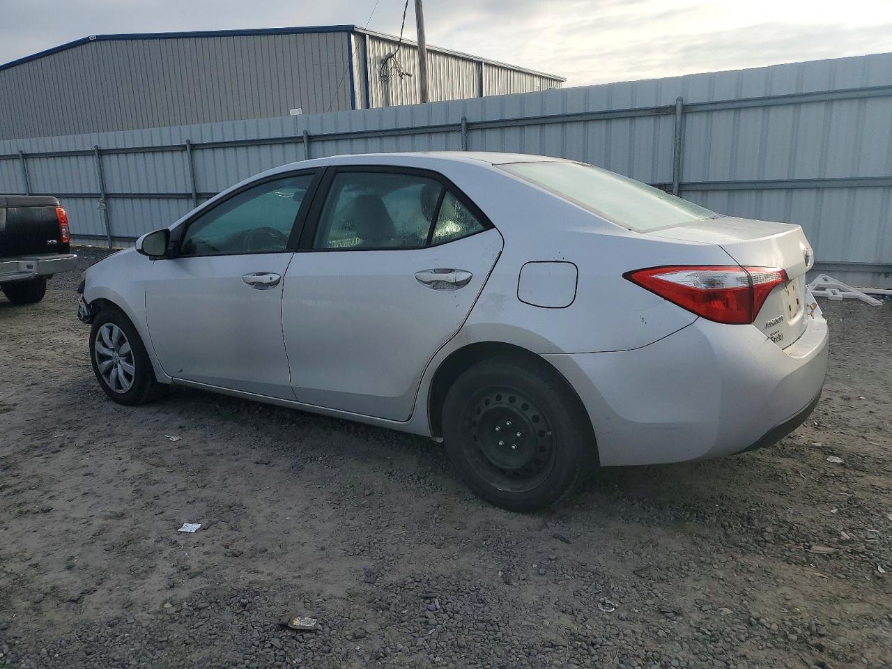 2014 TOYOTA COROLLA L photo 2