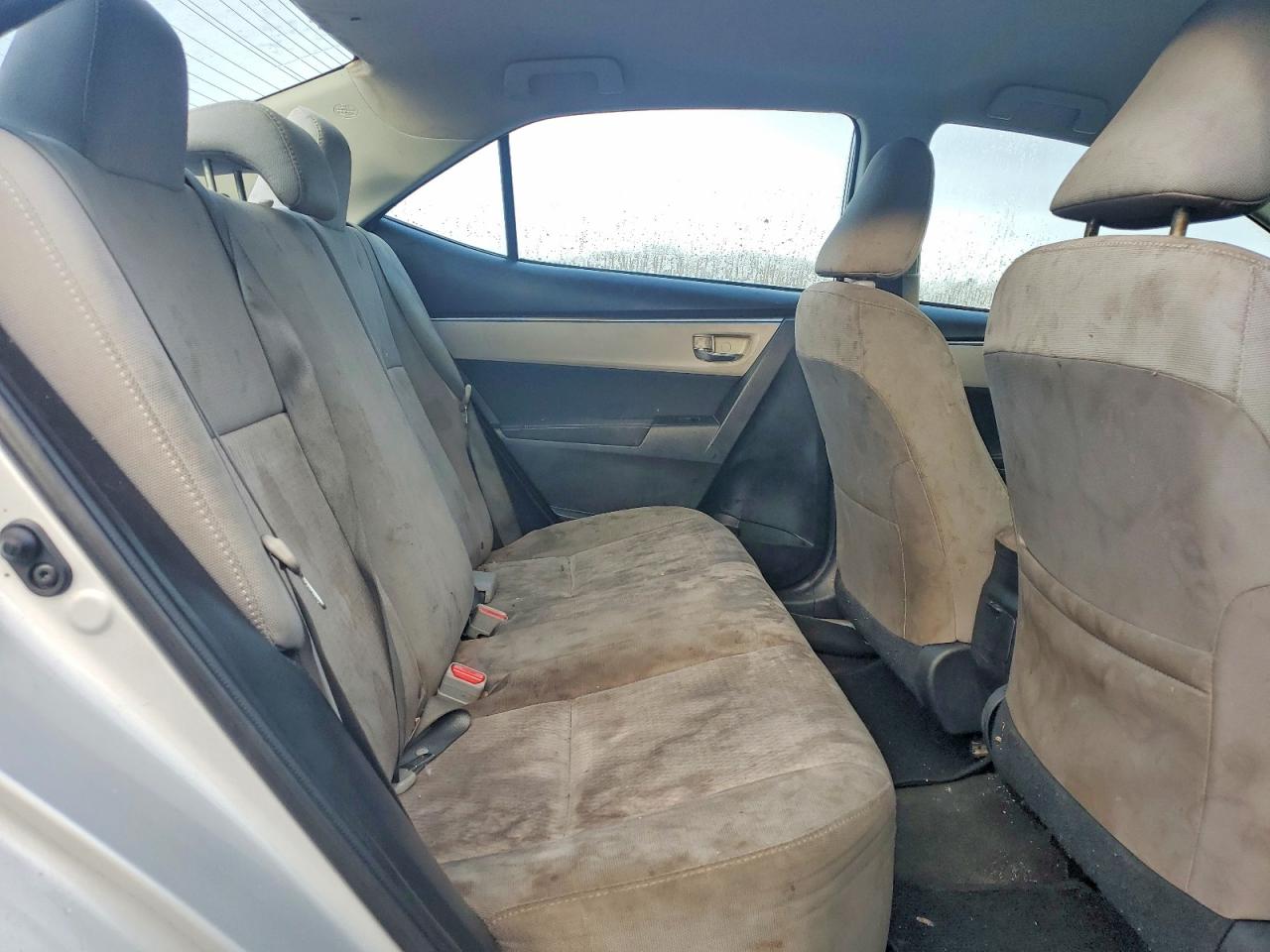 2014 TOYOTA COROLLA L photo 10