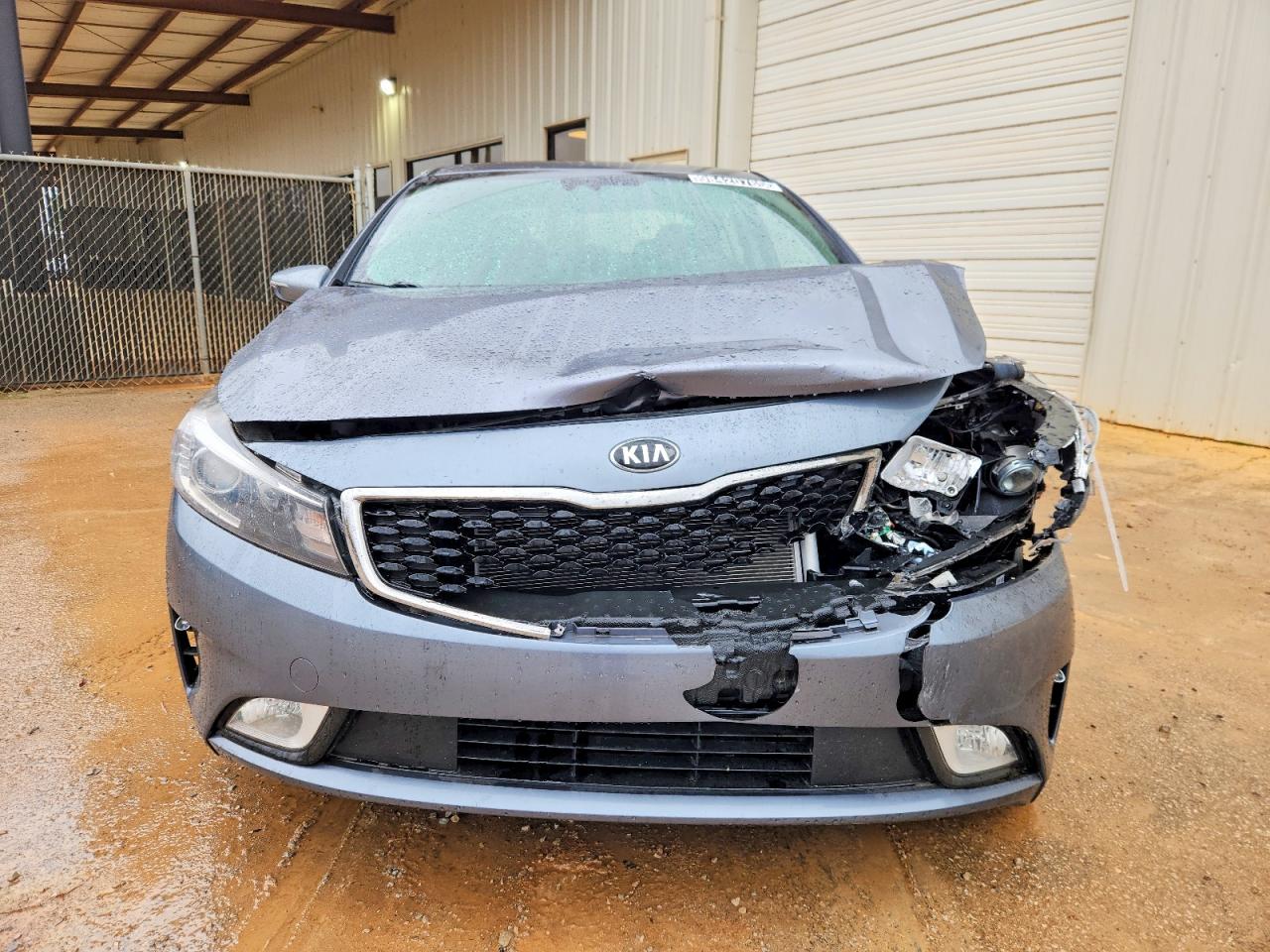 2018 KIA FORTE LX photo 5