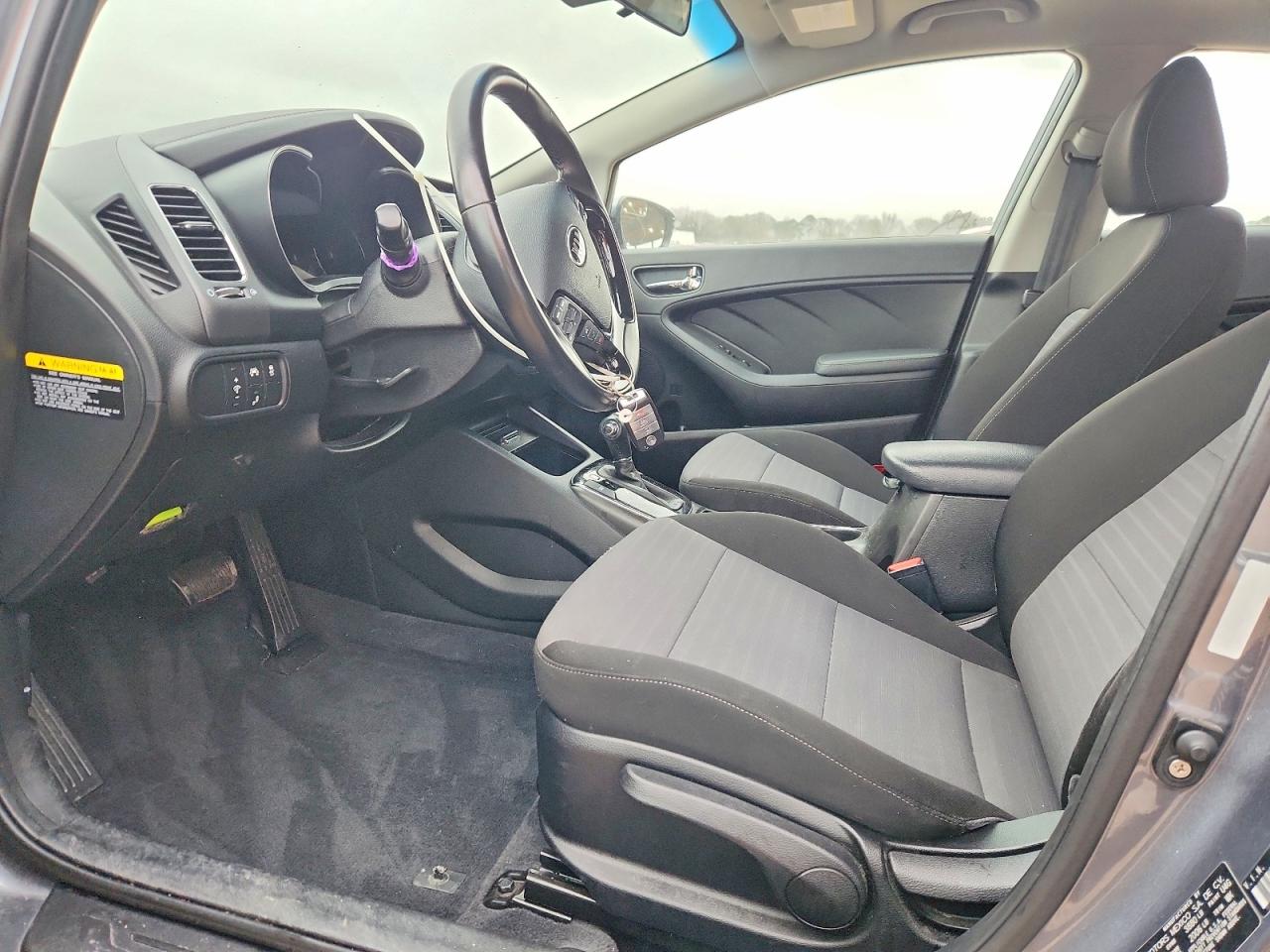 2018 KIA FORTE LX photo 7