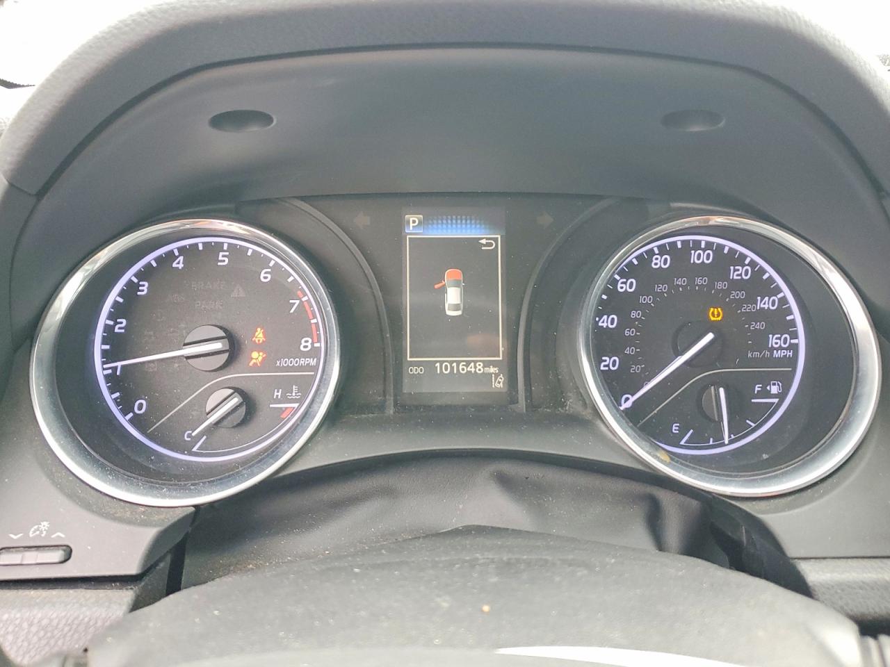 2019 TOYOTA CAMRY SE photo 9