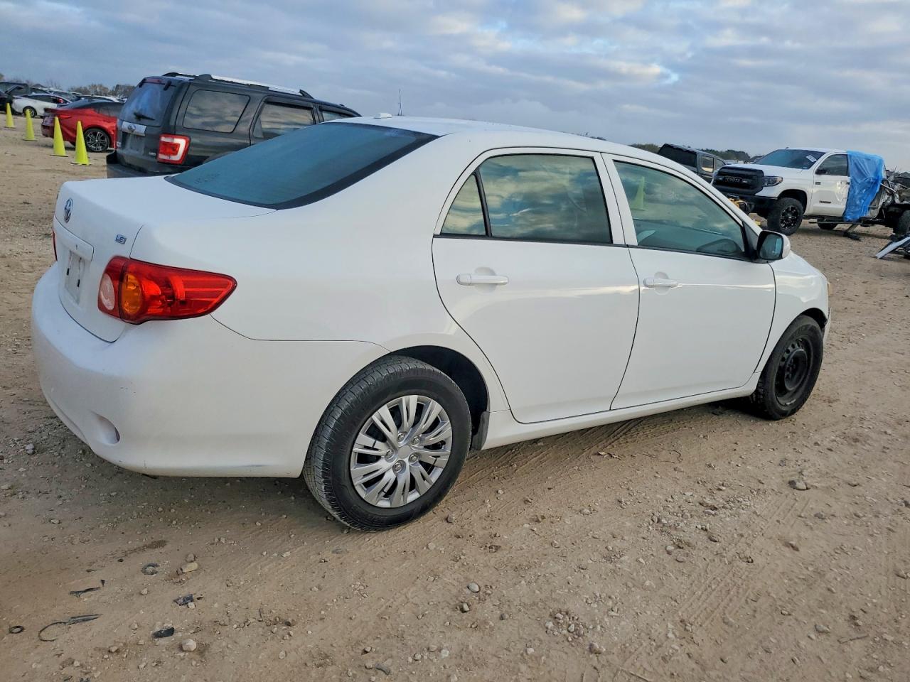 2010 TOYOTA COROLLA BASE photo 3